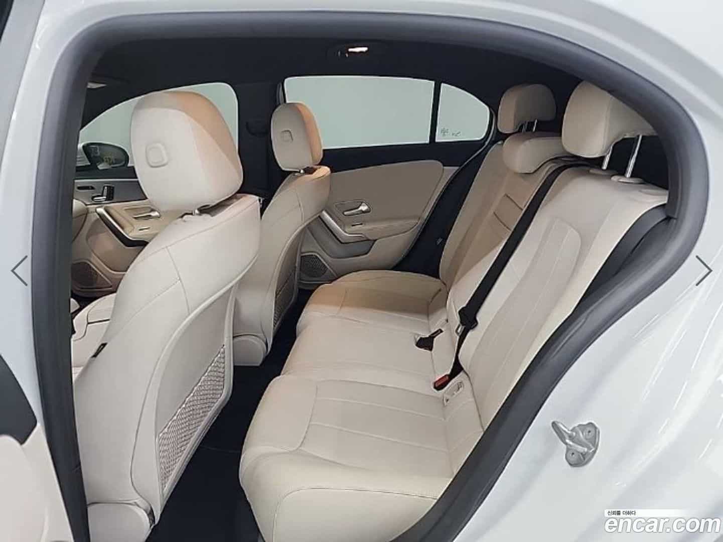 A-Class Mercedes-Benz 2022.1-OPTION-016