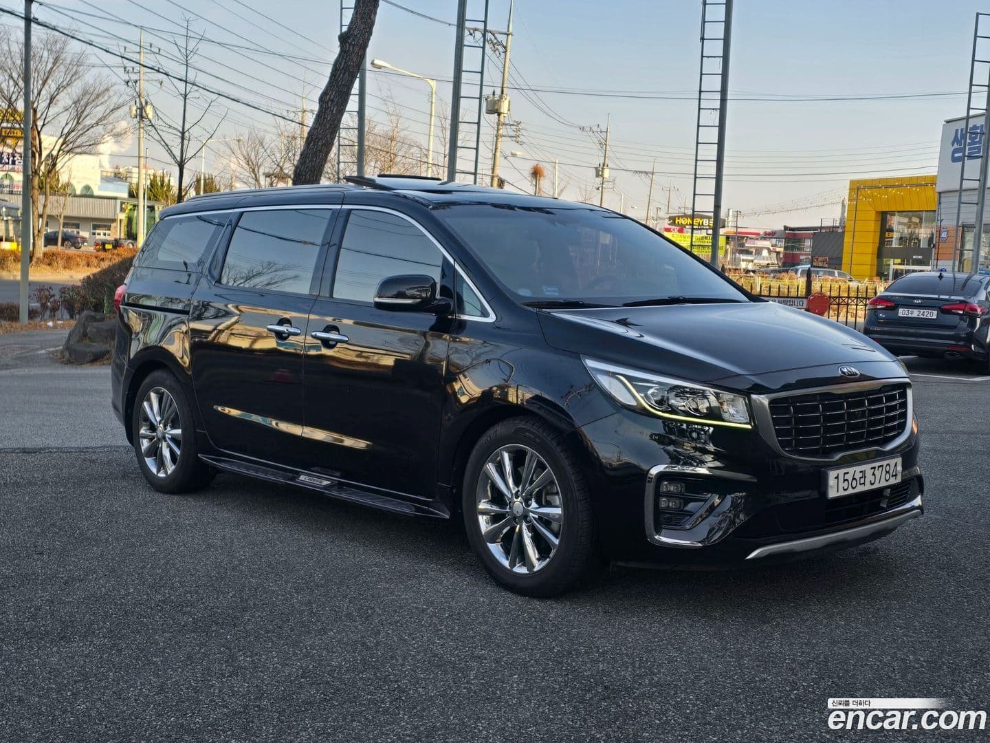 Main__Slider__Photo:Canival Kia 2020.1-0