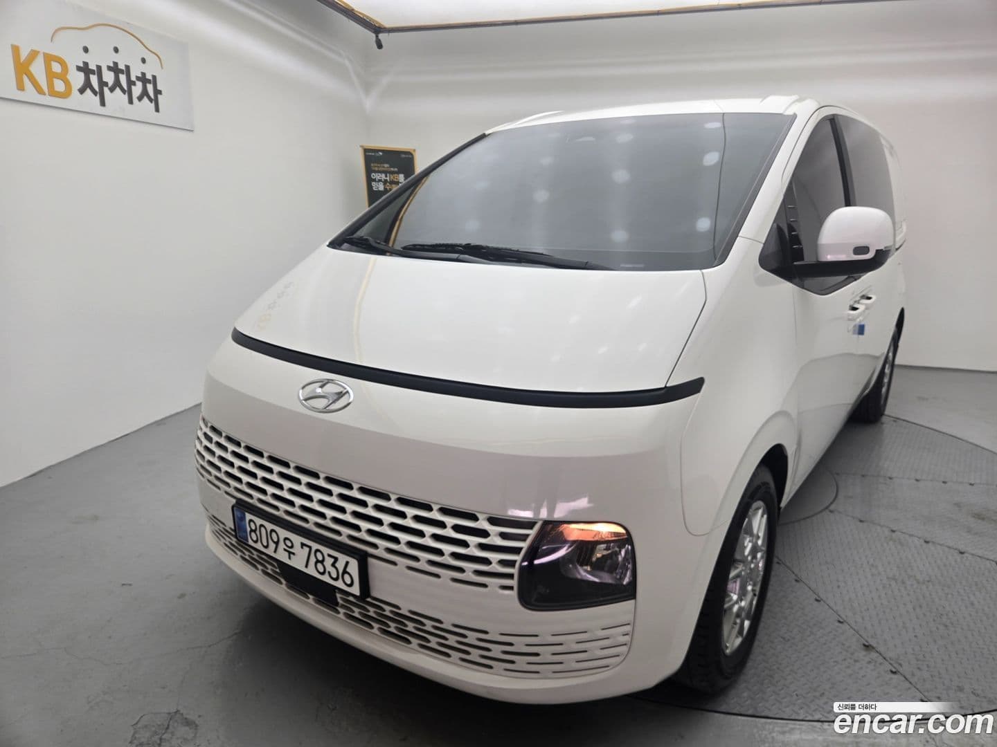 Main__Slider__Photo:Staria Hyundai 2024.1-0