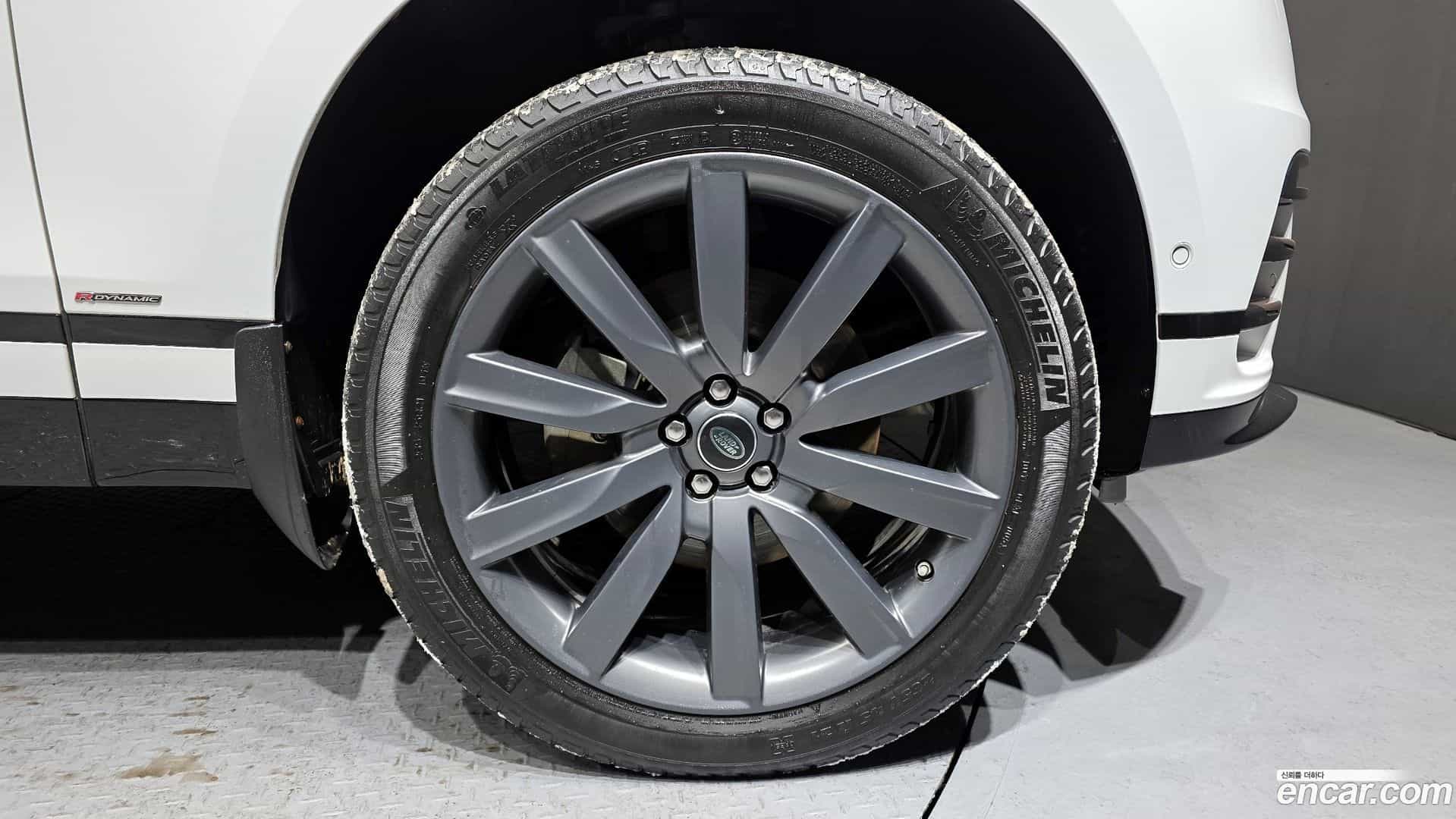 Range Rover Velar Land Rover 2020.10-OUTER-005