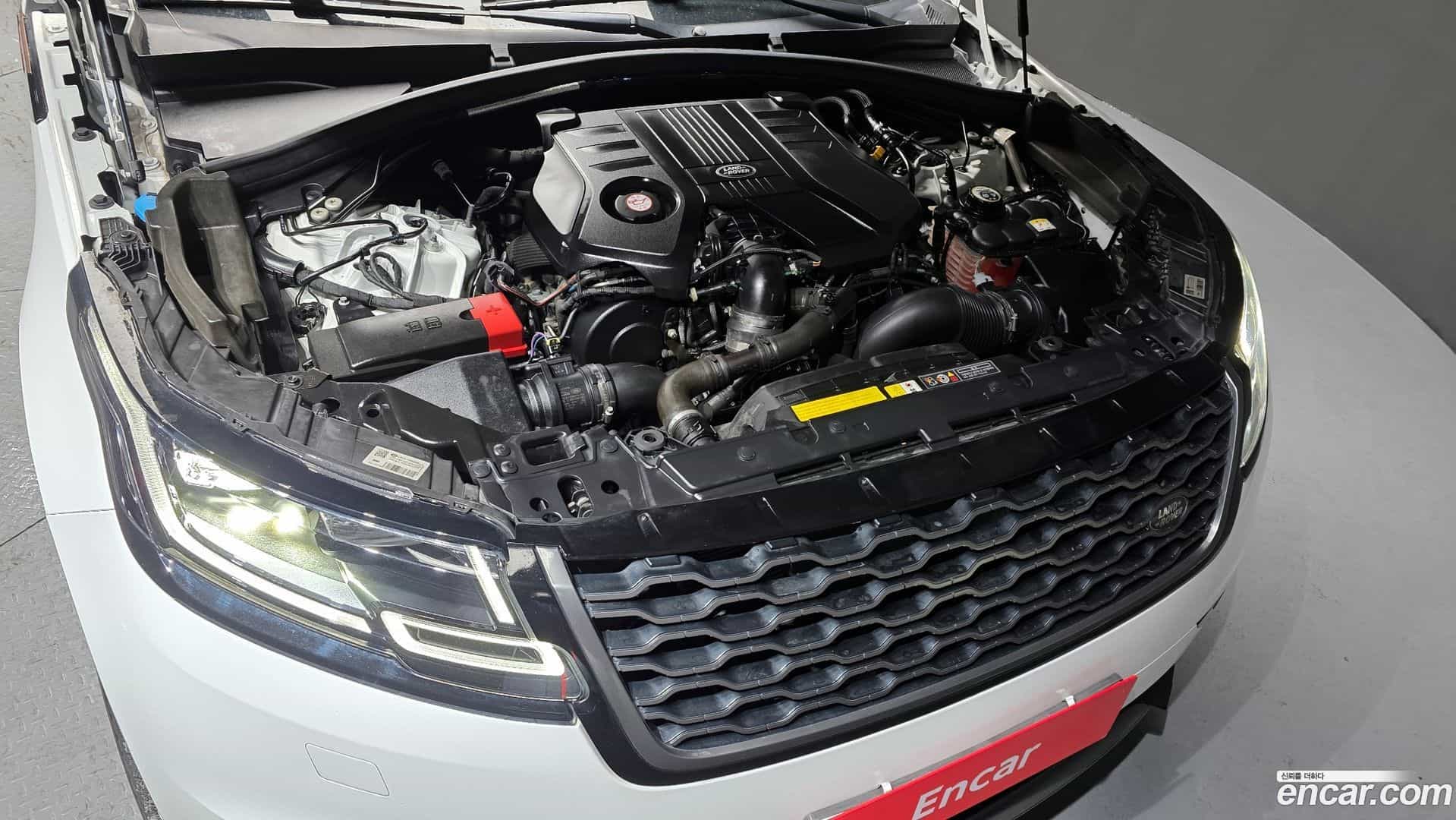 Range Rover Velar Land Rover 2020.10-INNER-006