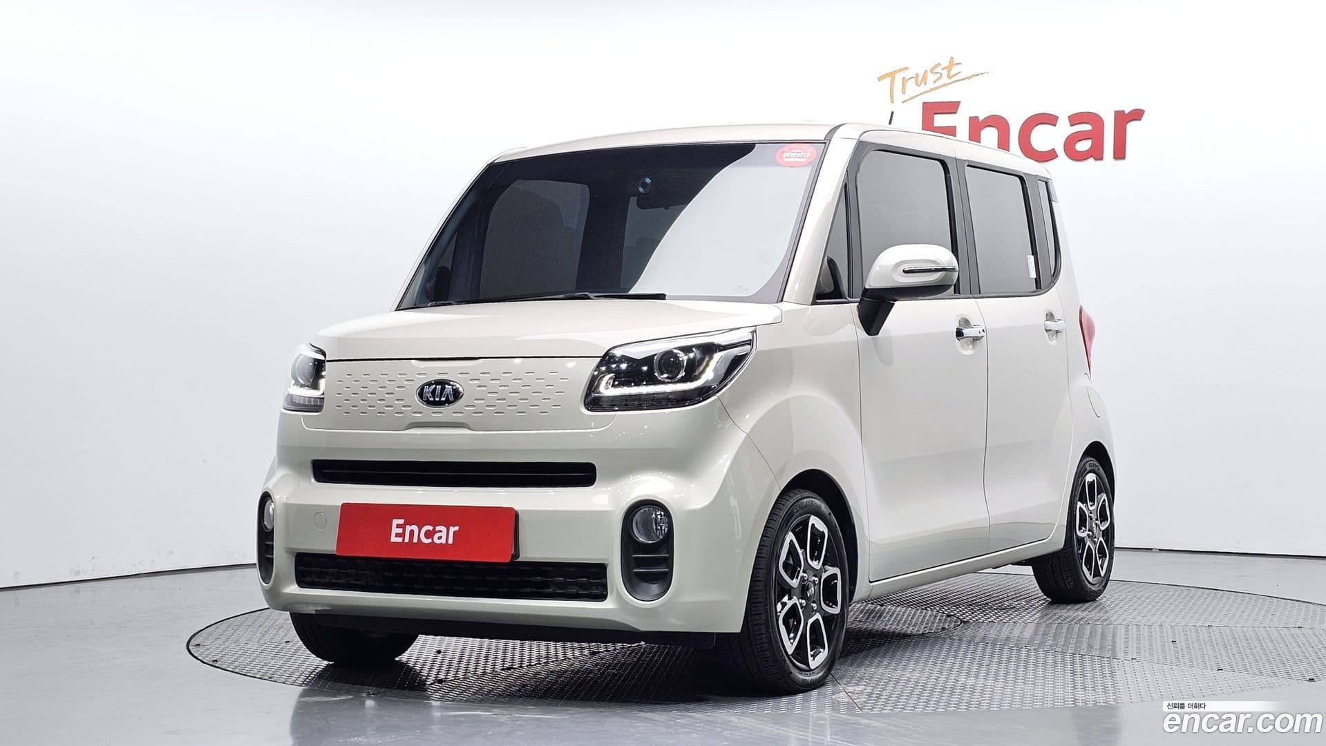 Main__Slider__Photo:RAY Kia 2018.11-0