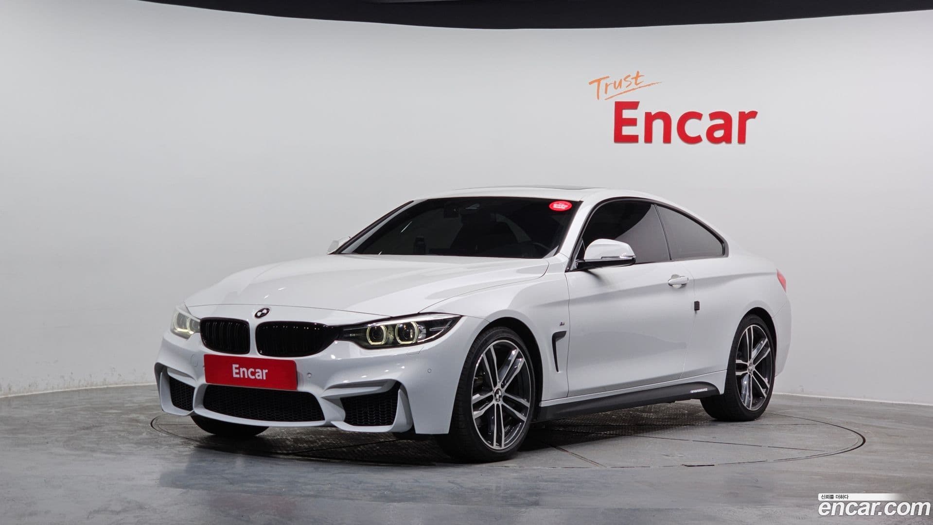 Main__Slider__Photo:4-Series BMW 2017.8-0