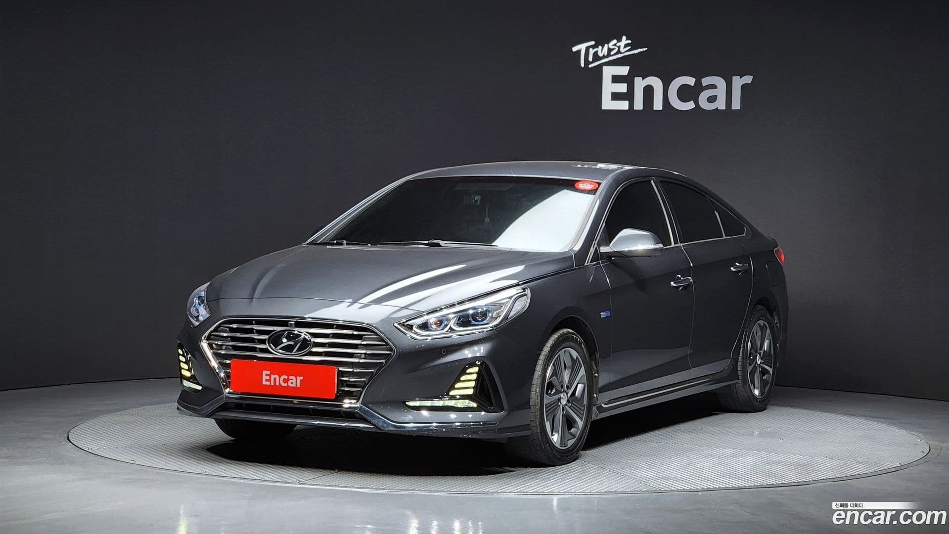 Main__Slider__Photo:Sonata Hyundai 2018.1-0