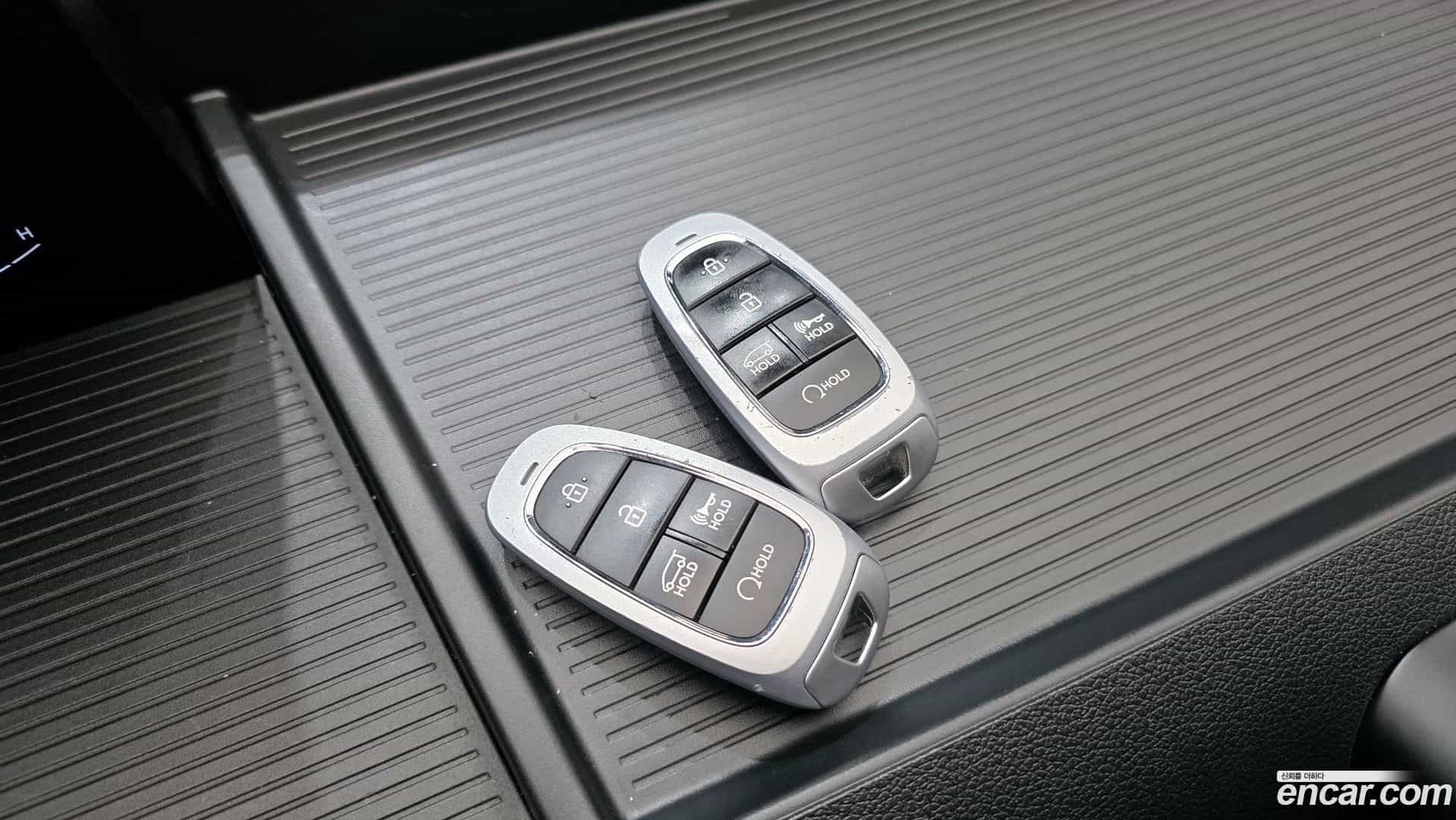 Staria Hyundai 2022.7-OPTION-024