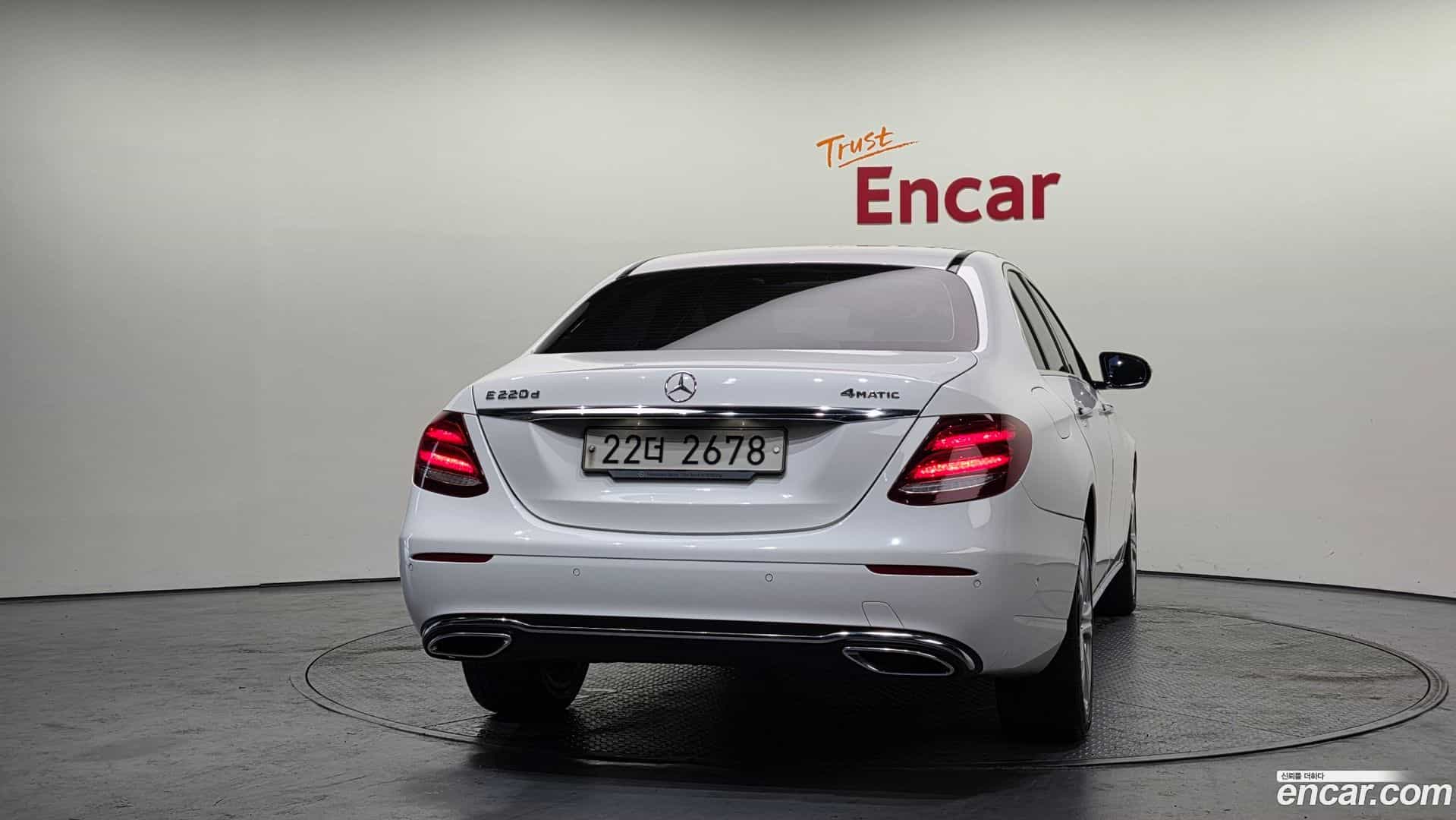 E-Class Mercedes-Benz 2017.5-OUTER-004