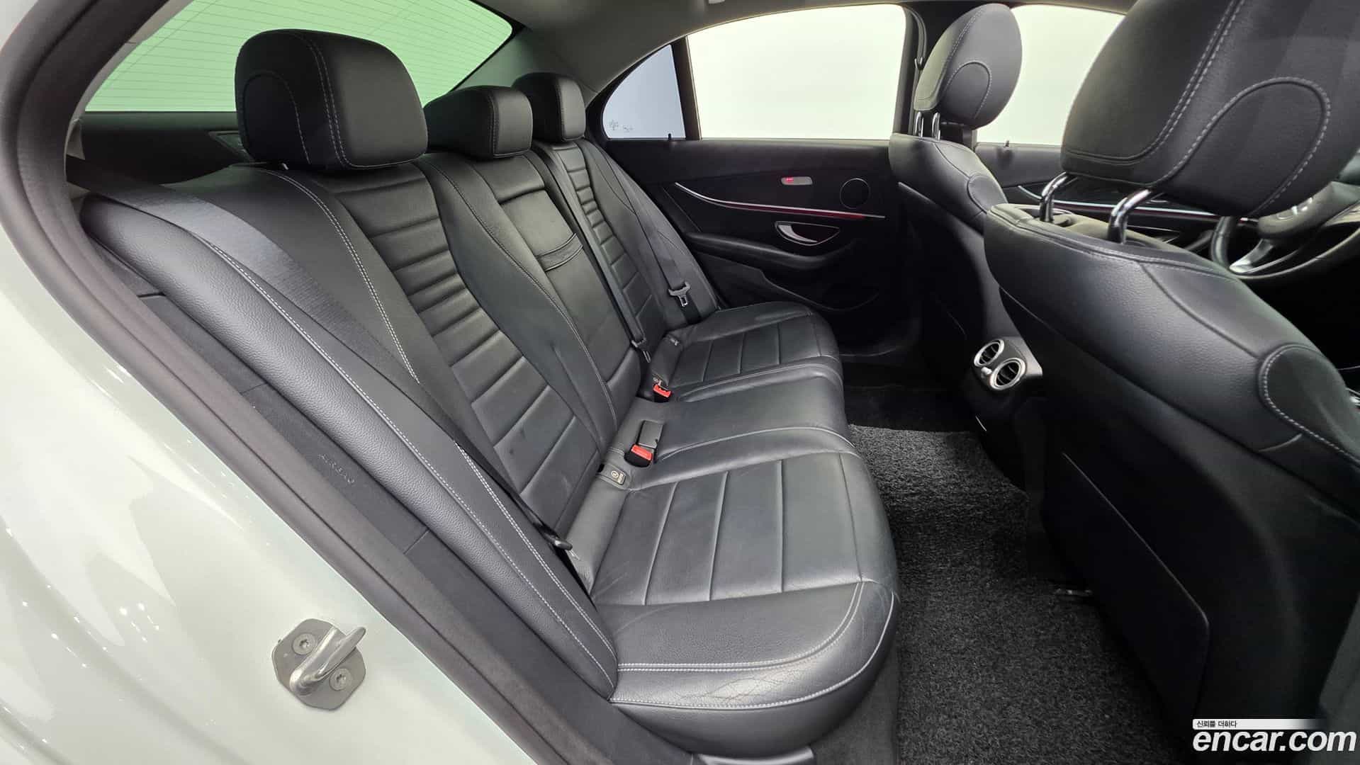 E-Class Mercedes-Benz 2017.5-OPTION-023