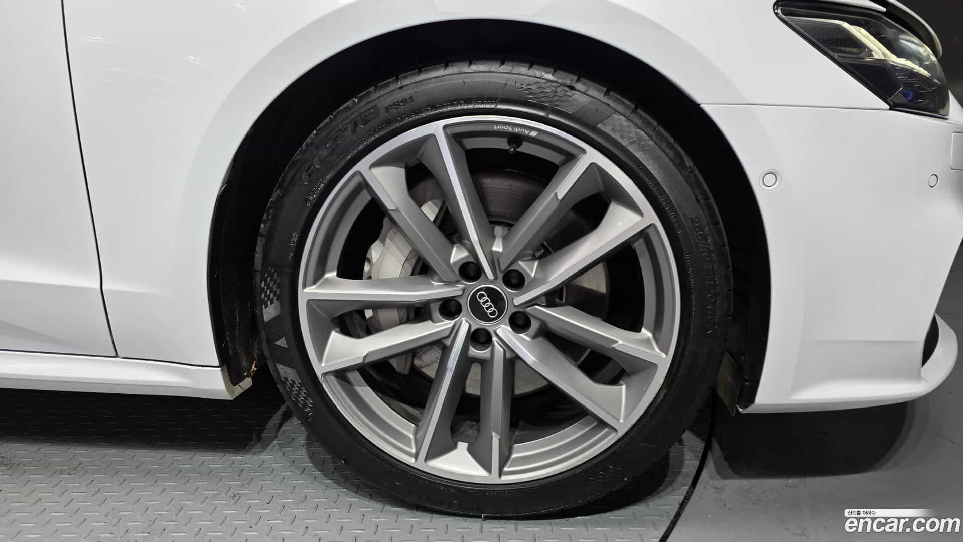 A7 Audi 2022.1-OUTER-005