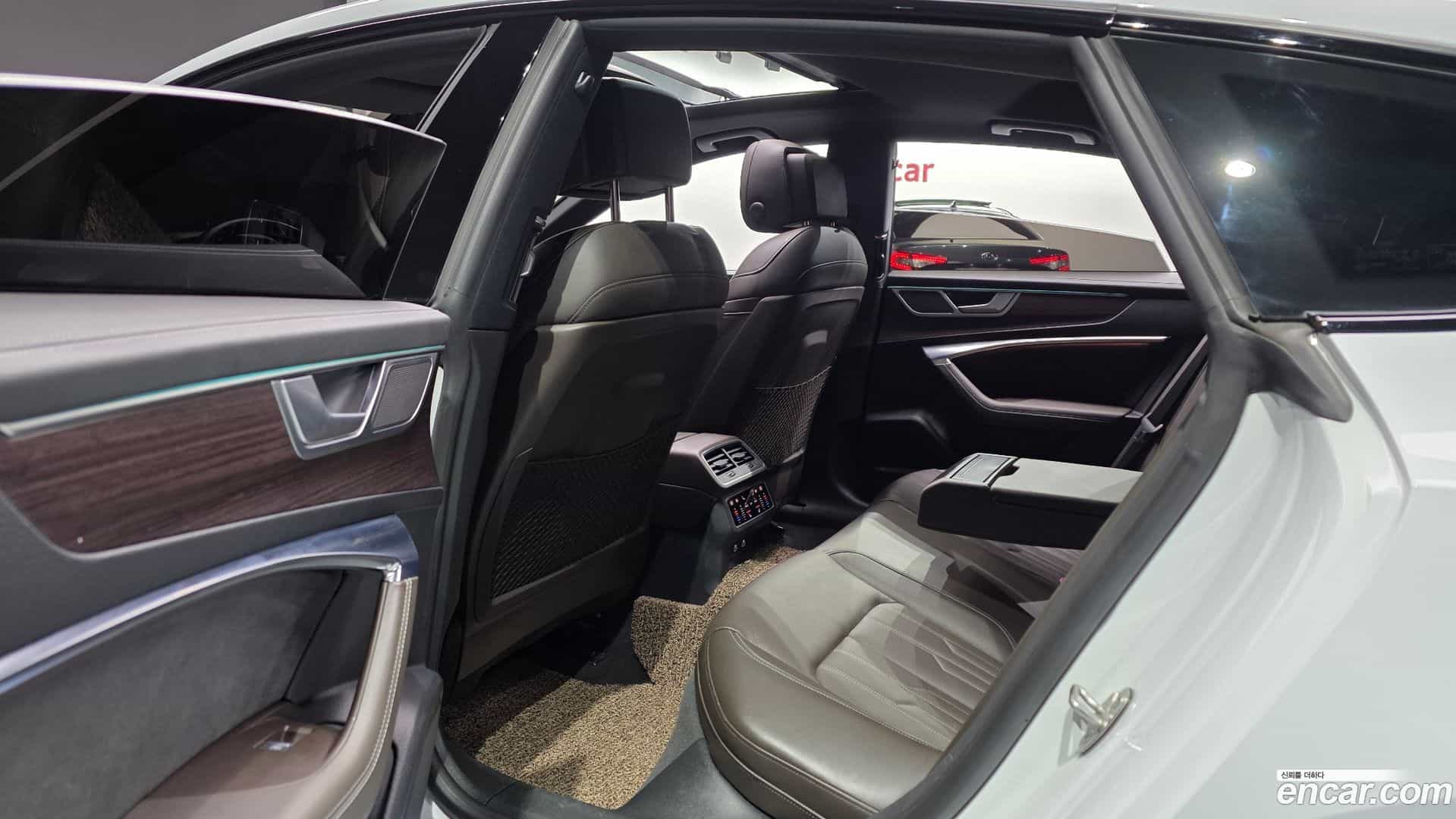 A7 Audi 2022.1-OPTION-016