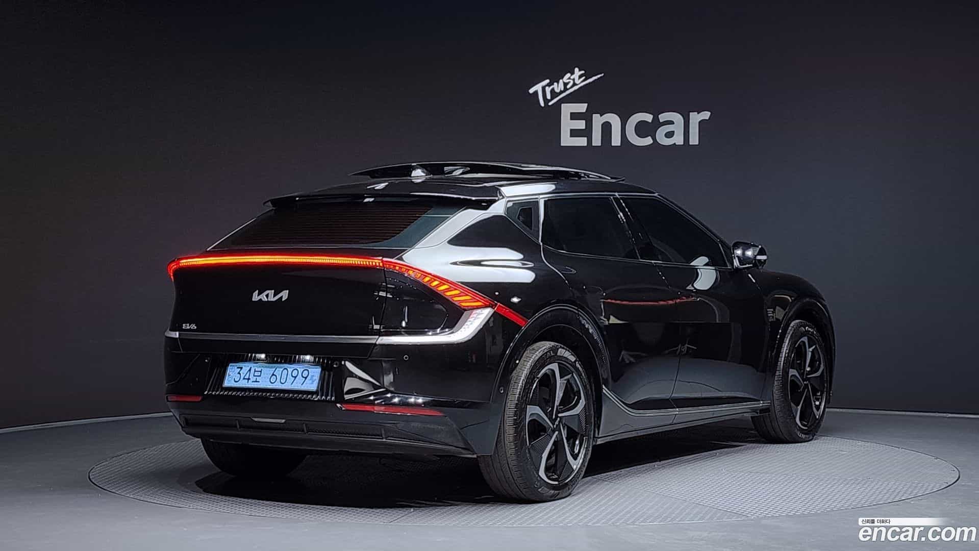 EV6 Kia 2023.4-OUTER-002
