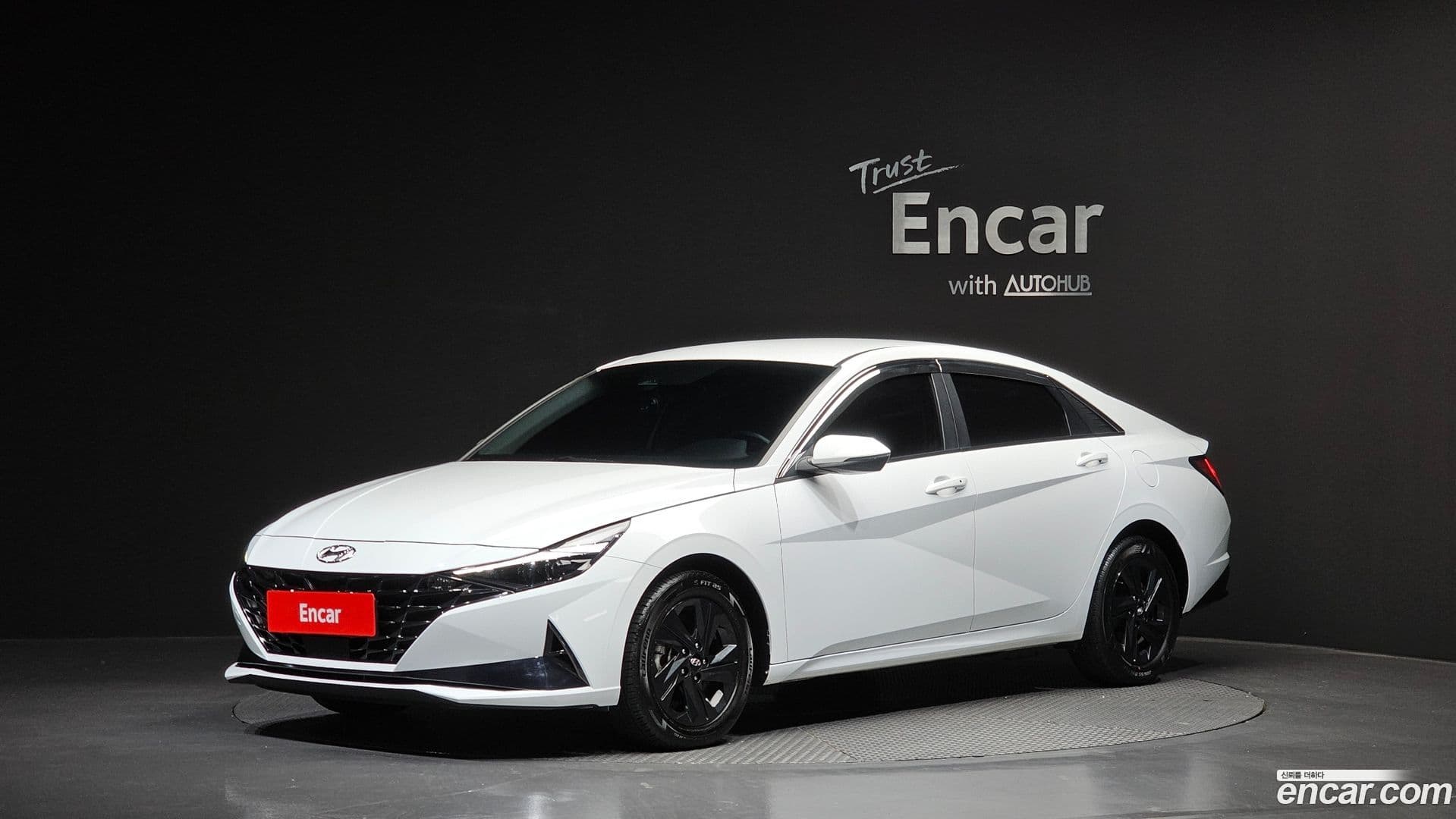 Main__Slider__Photo:AVANTE Hyundai 2022.9-0