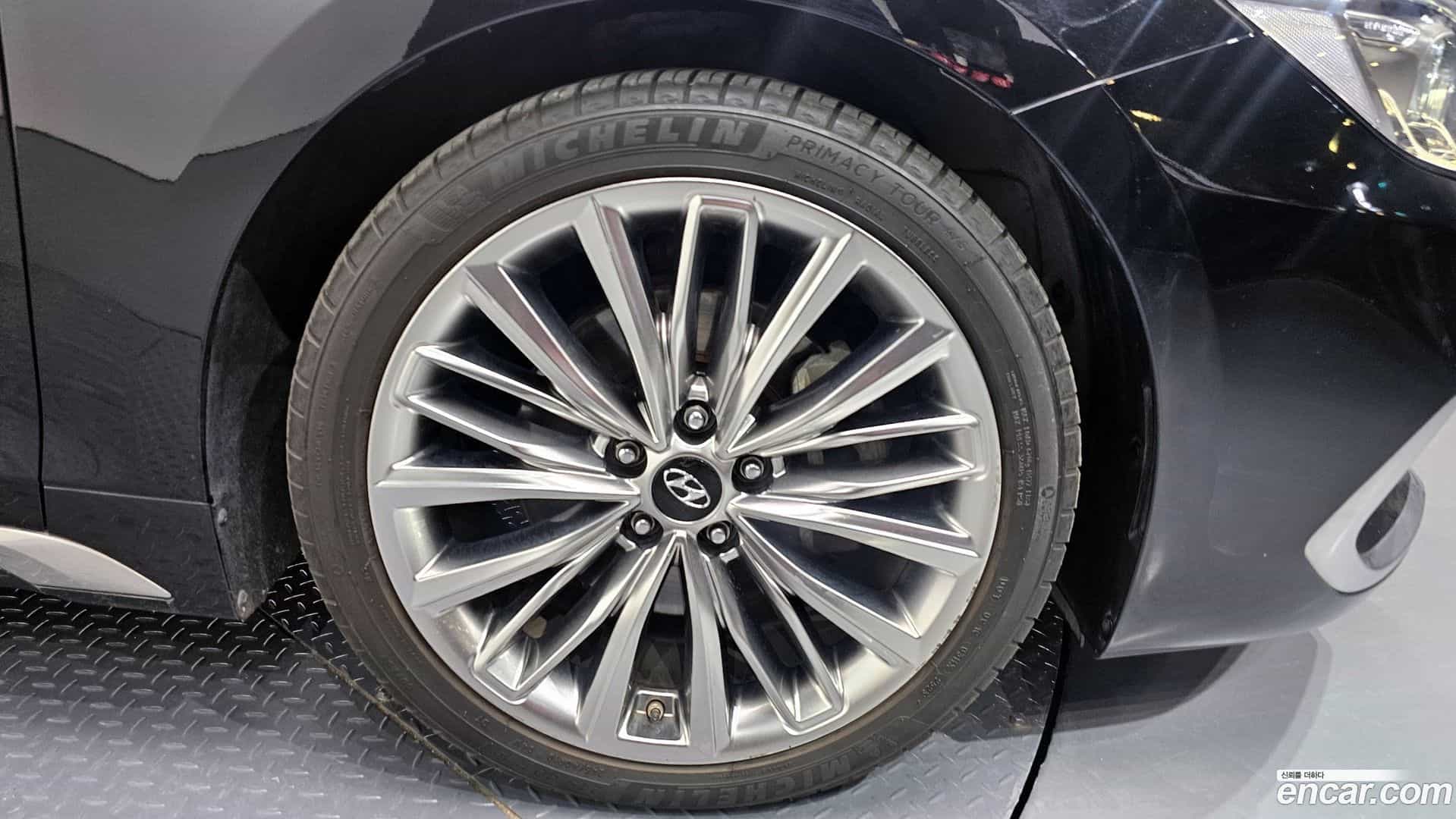 Grandeur Hyundai 2017.8-OUTER-005