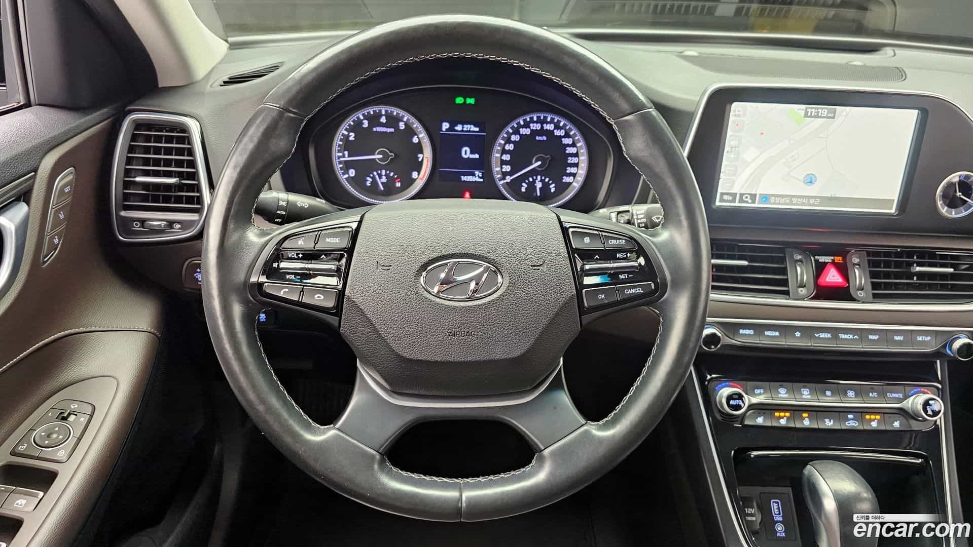 Grandeur Hyundai 2017.8-OPTION-017