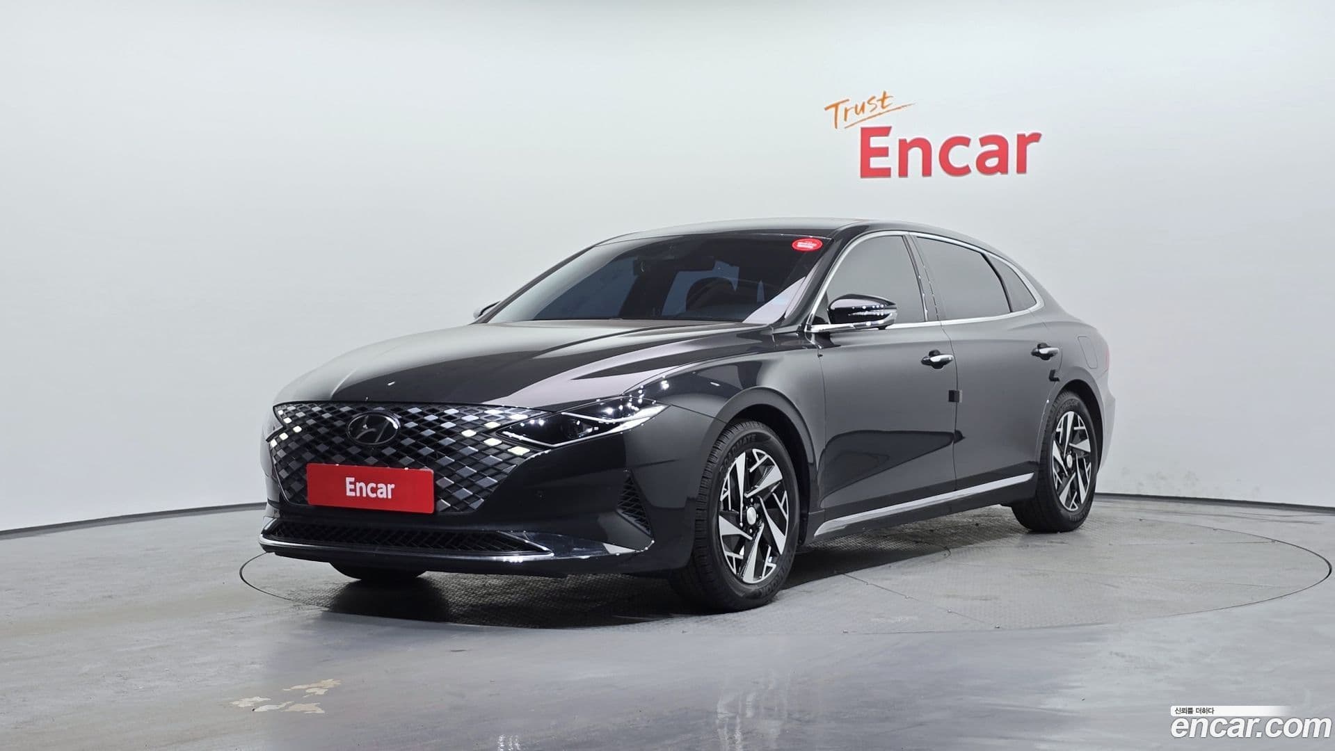 Main__Slider__Photo:Grandeur Hyundai 2020.11-0