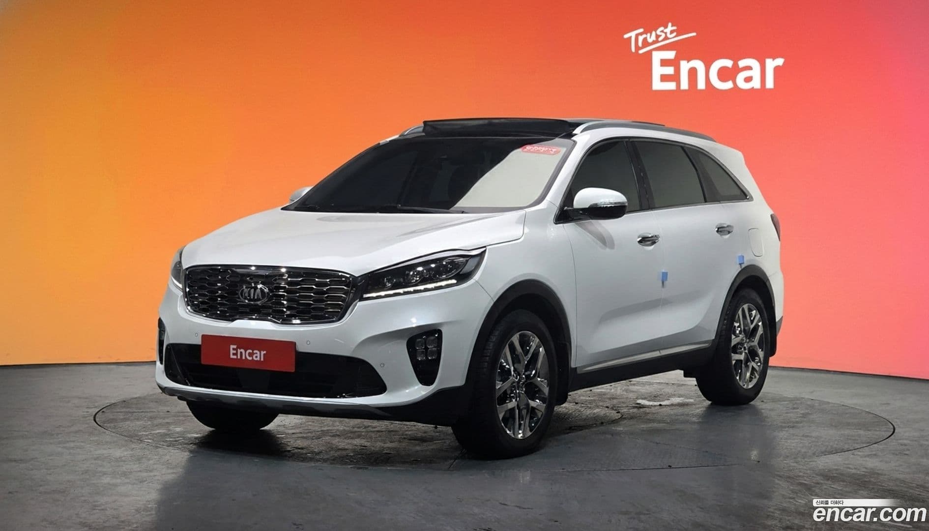 Main__Slider__Photo:Sorento Kia 2019.8-0