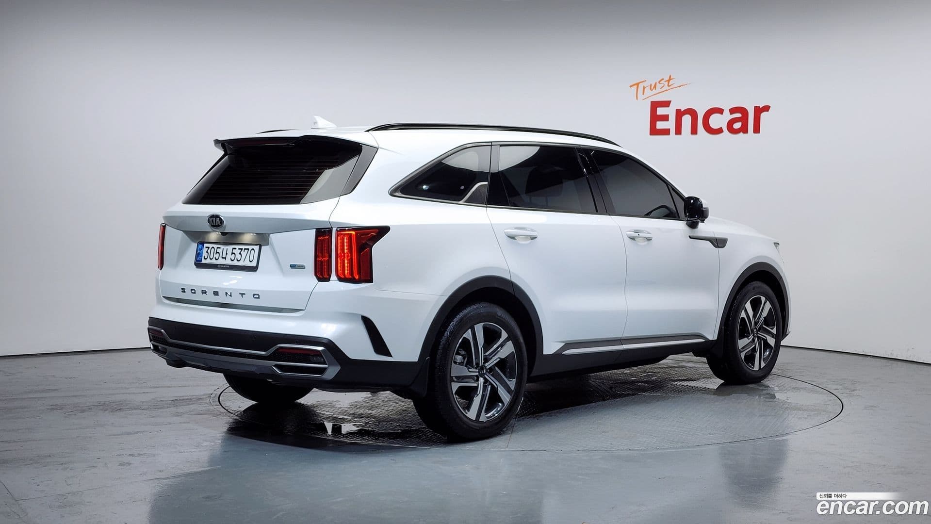 Main__Slider__Photo:Sorento Kia 2021.1-1