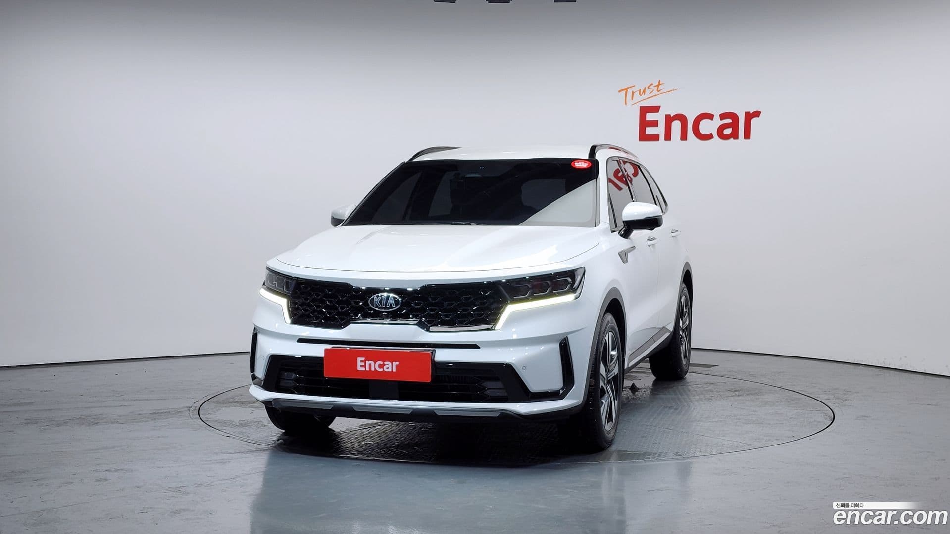 Main__Slider__Photo:Sorento Kia 2021.1-2