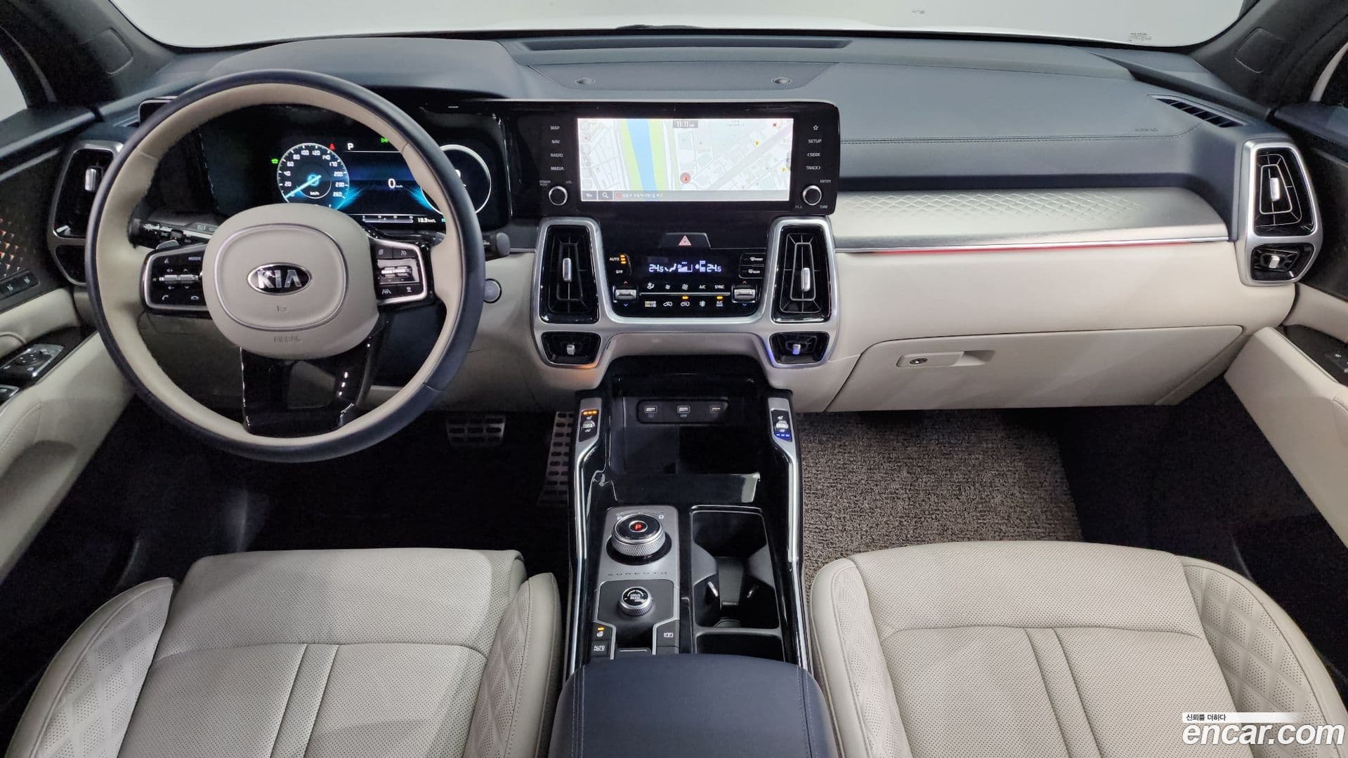 Main__Slider__Photo:Sorento Kia 2021.1-6
