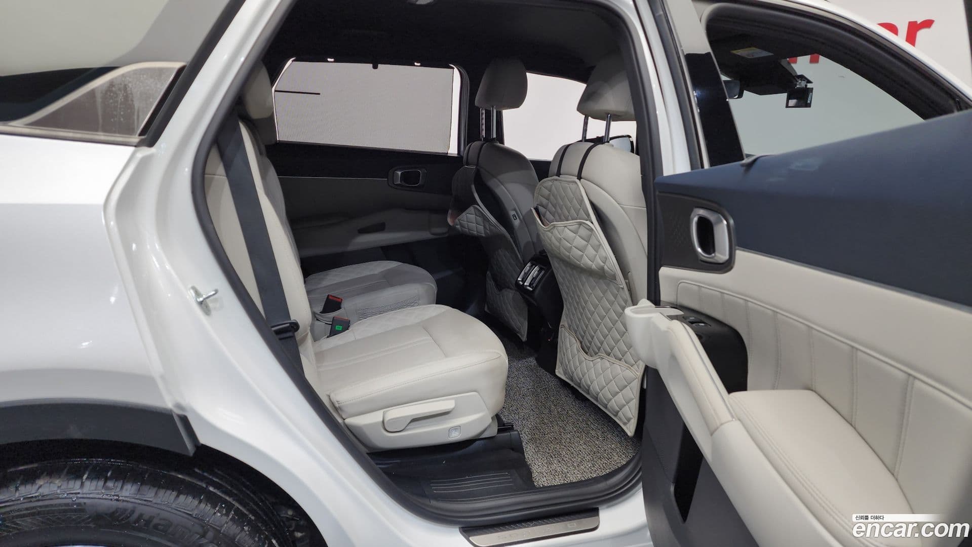 Main__Slider__Photo:Sorento Kia 2021.1-11