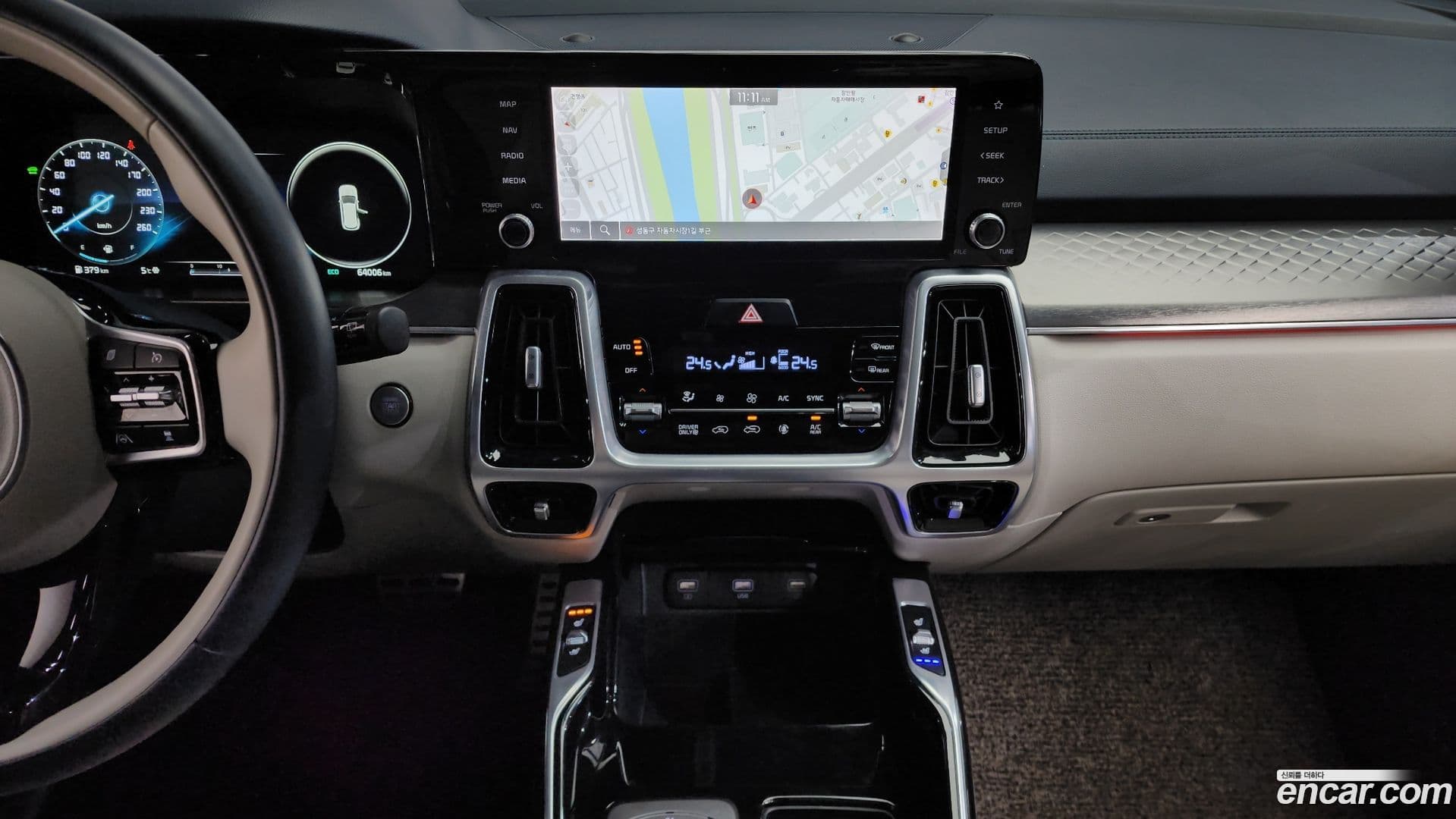 Main__Slider__Photo:Sorento Kia 2021.1-14
