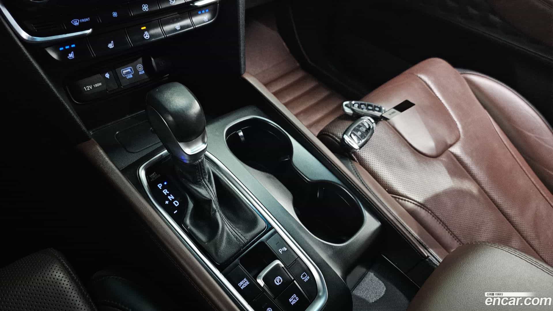 Santafe Hyundai 2018.8-INNER-009