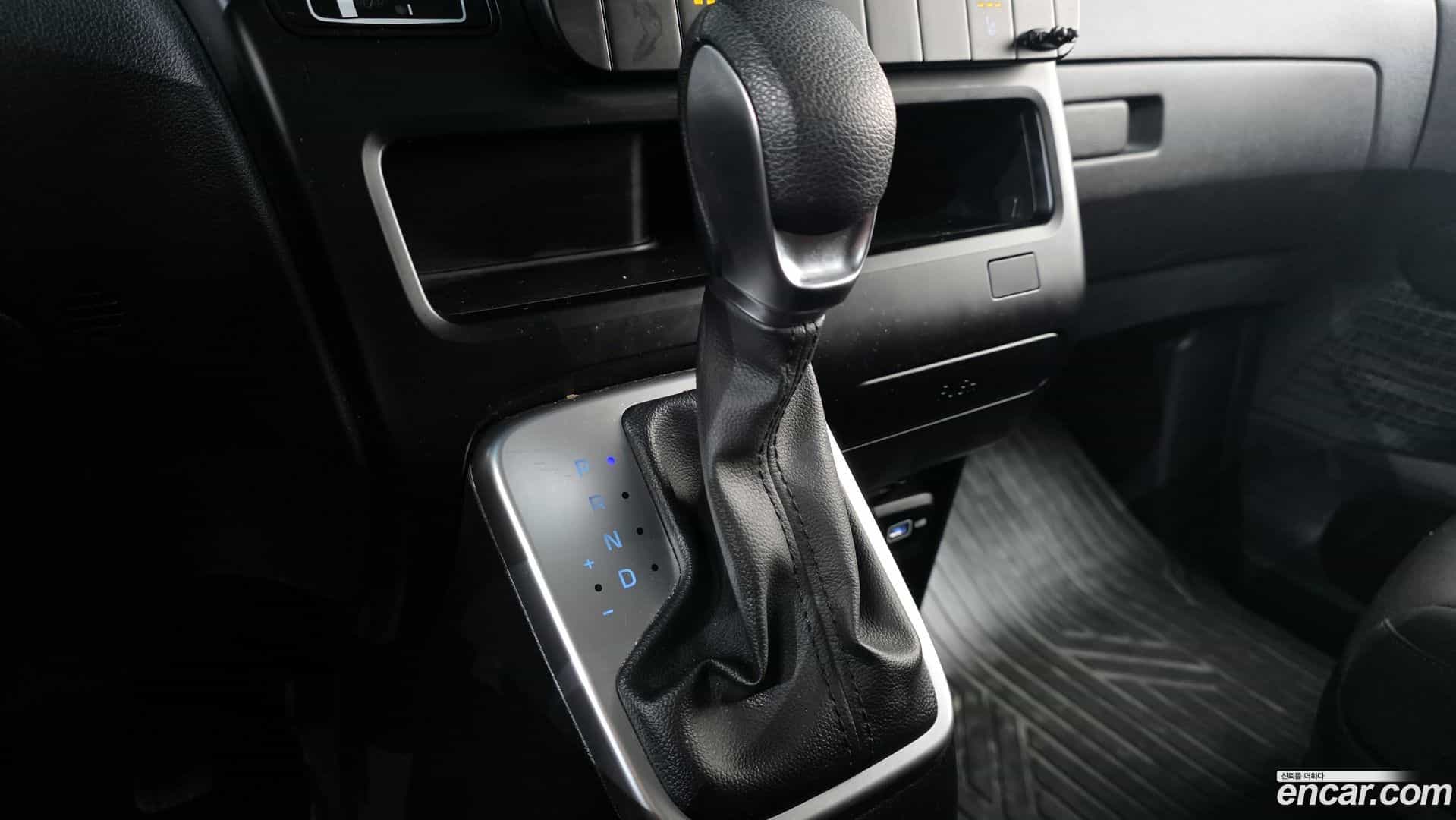 Staria Hyundai 2023.9-INNER-009