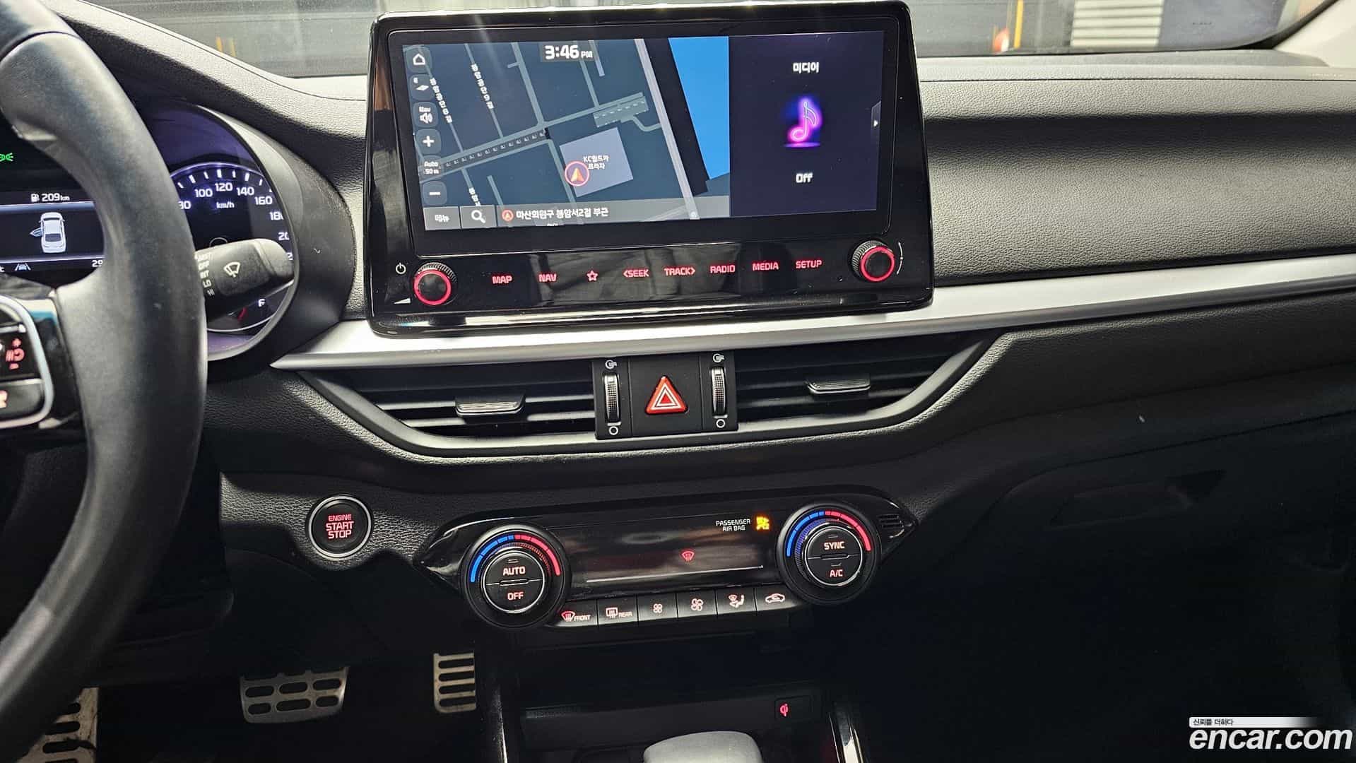 K3 Kia 2023.0-OPTION-018