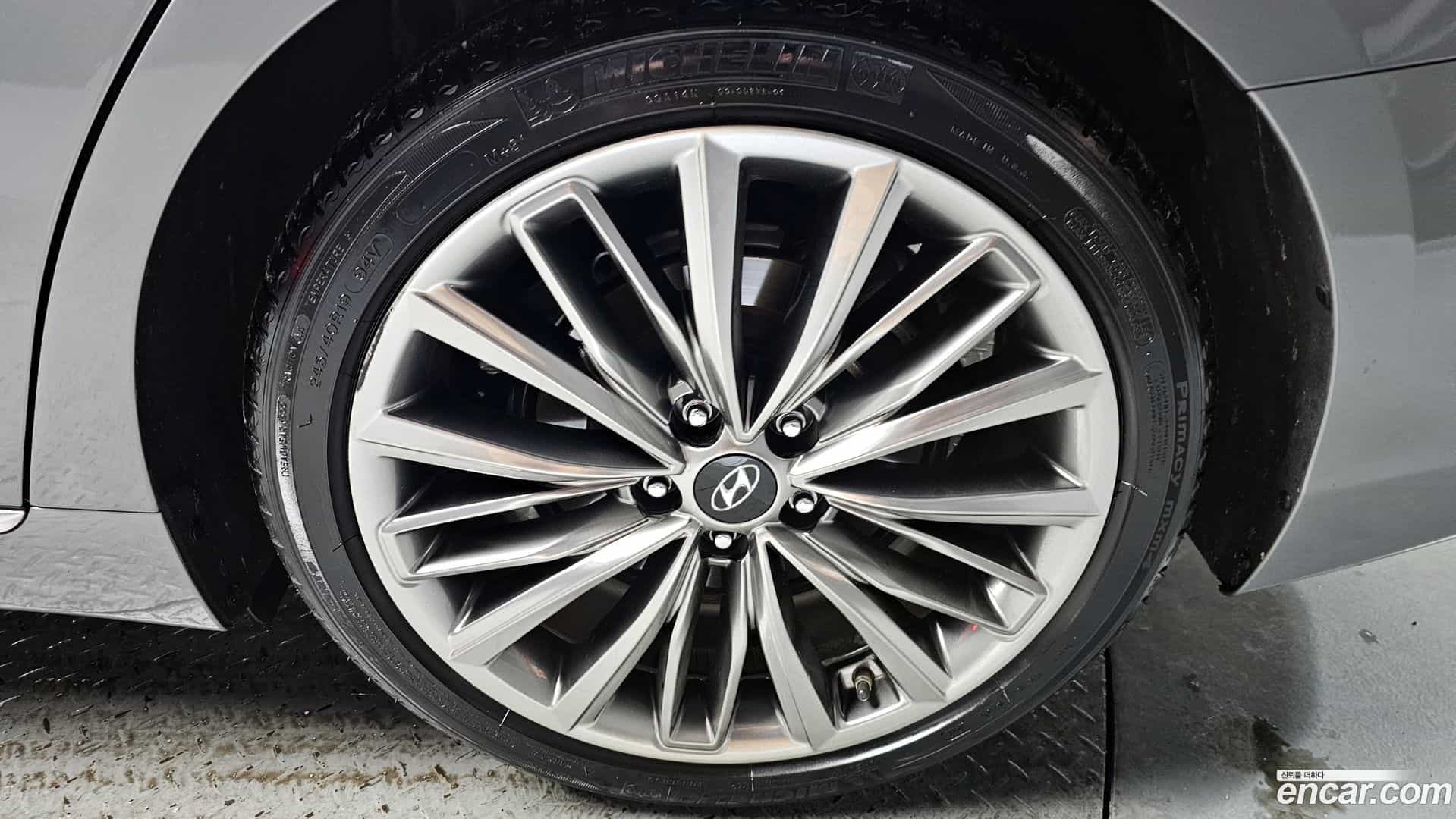Grandeur Hyundai 2017.6-OUTER-005