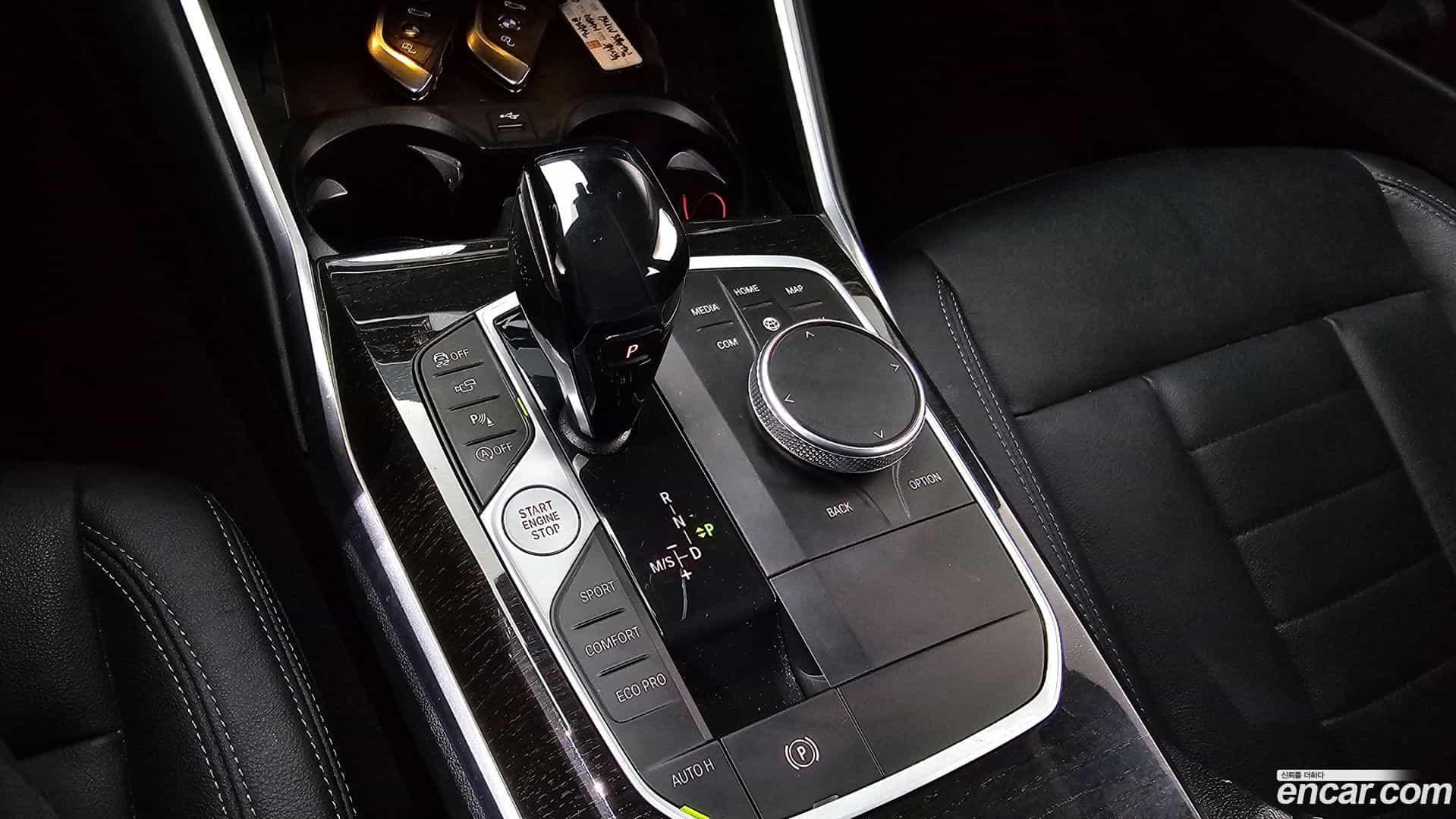 3-Series BMW 2021.2-INNER-009