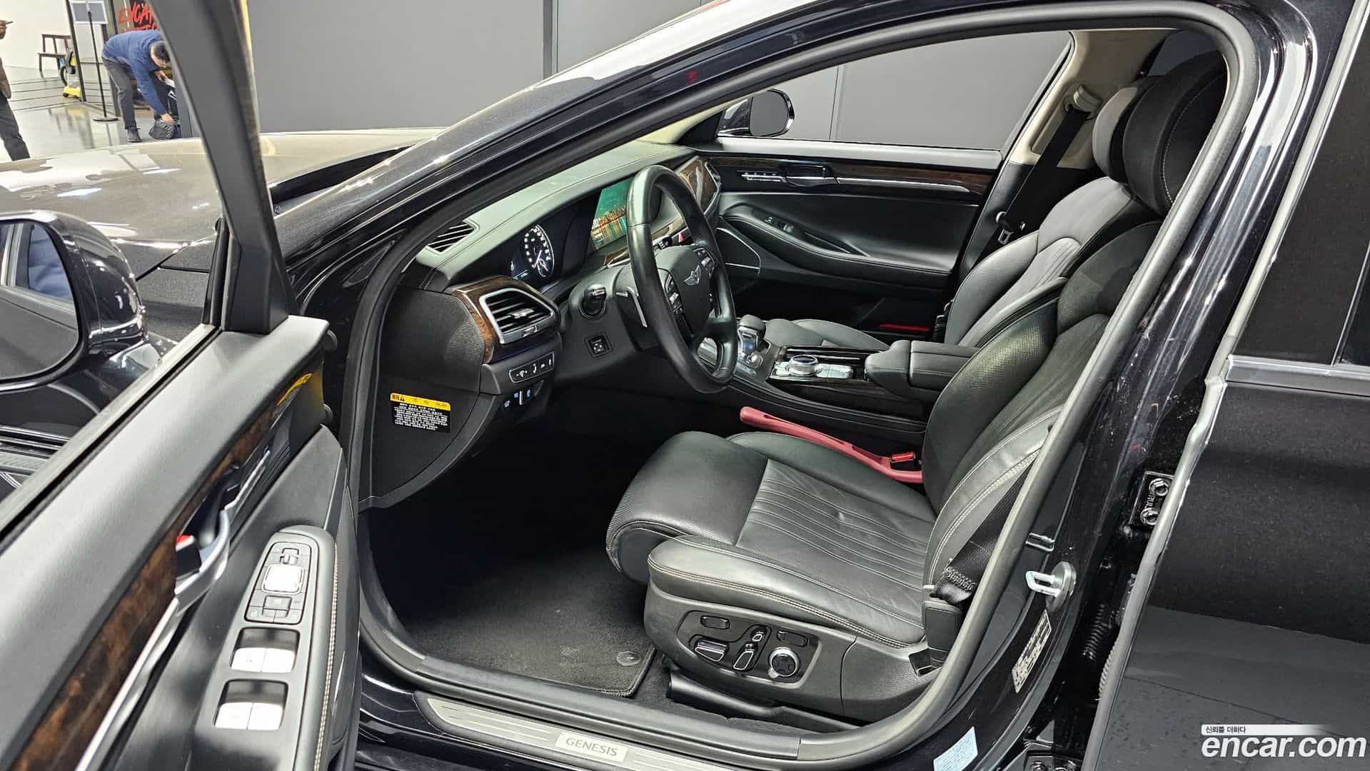 G90 Genesis 2020.0-INNER-010