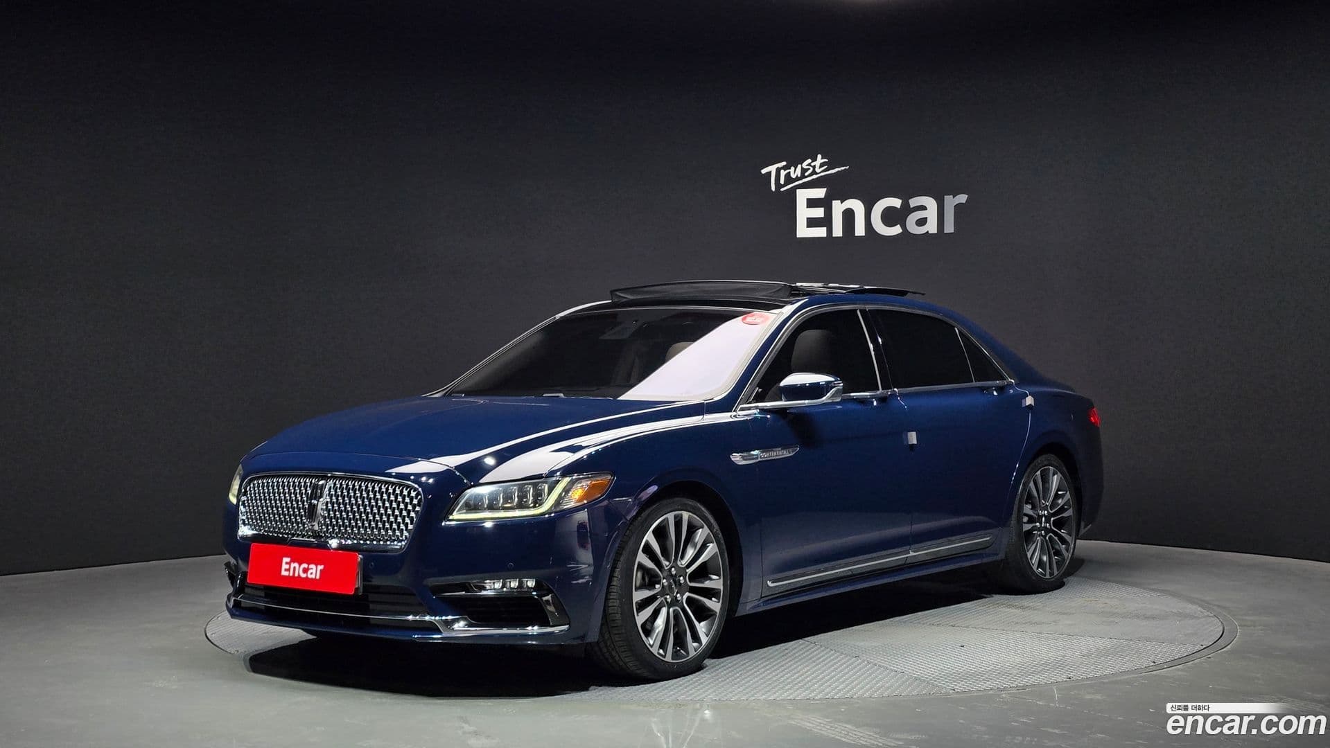 Main__Slider__Photo:Continental Lincoln 2019.10-0