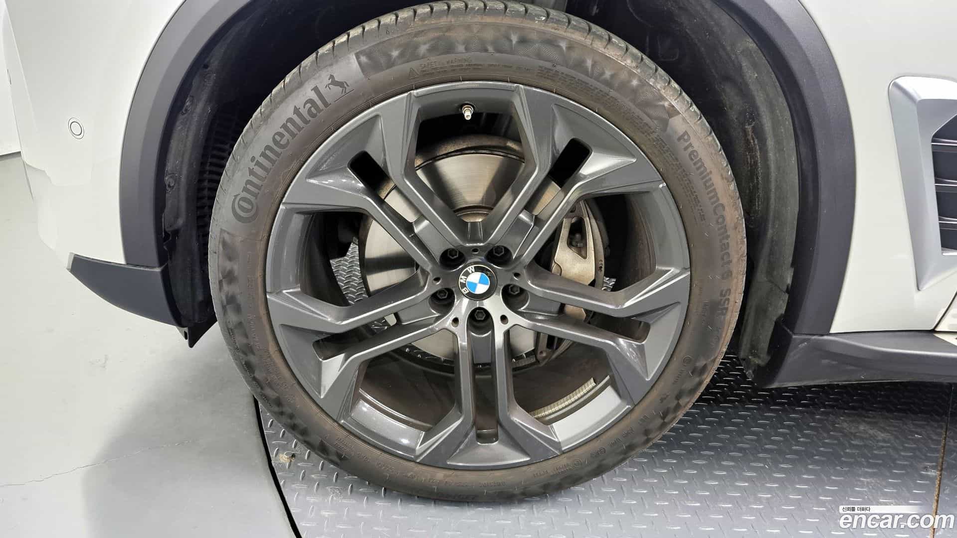 X5 BMW 2024.1-OUTER-005