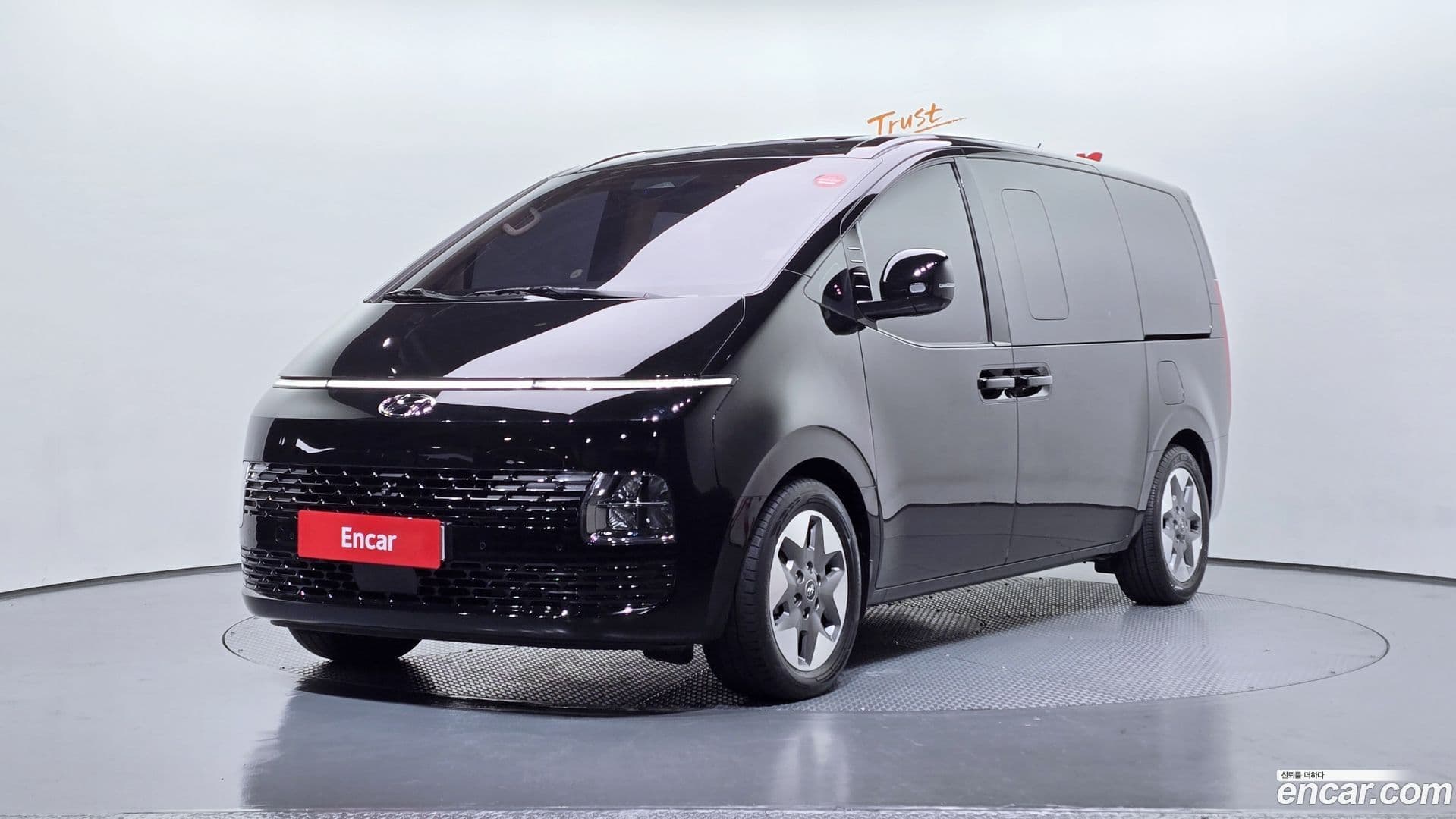 Main__Slider__Photo:Staria Hyundai 2022.0-0