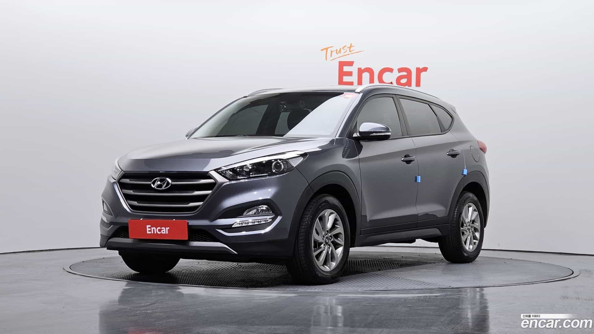 Tucson Hyundai 2016.1-OUTER-001