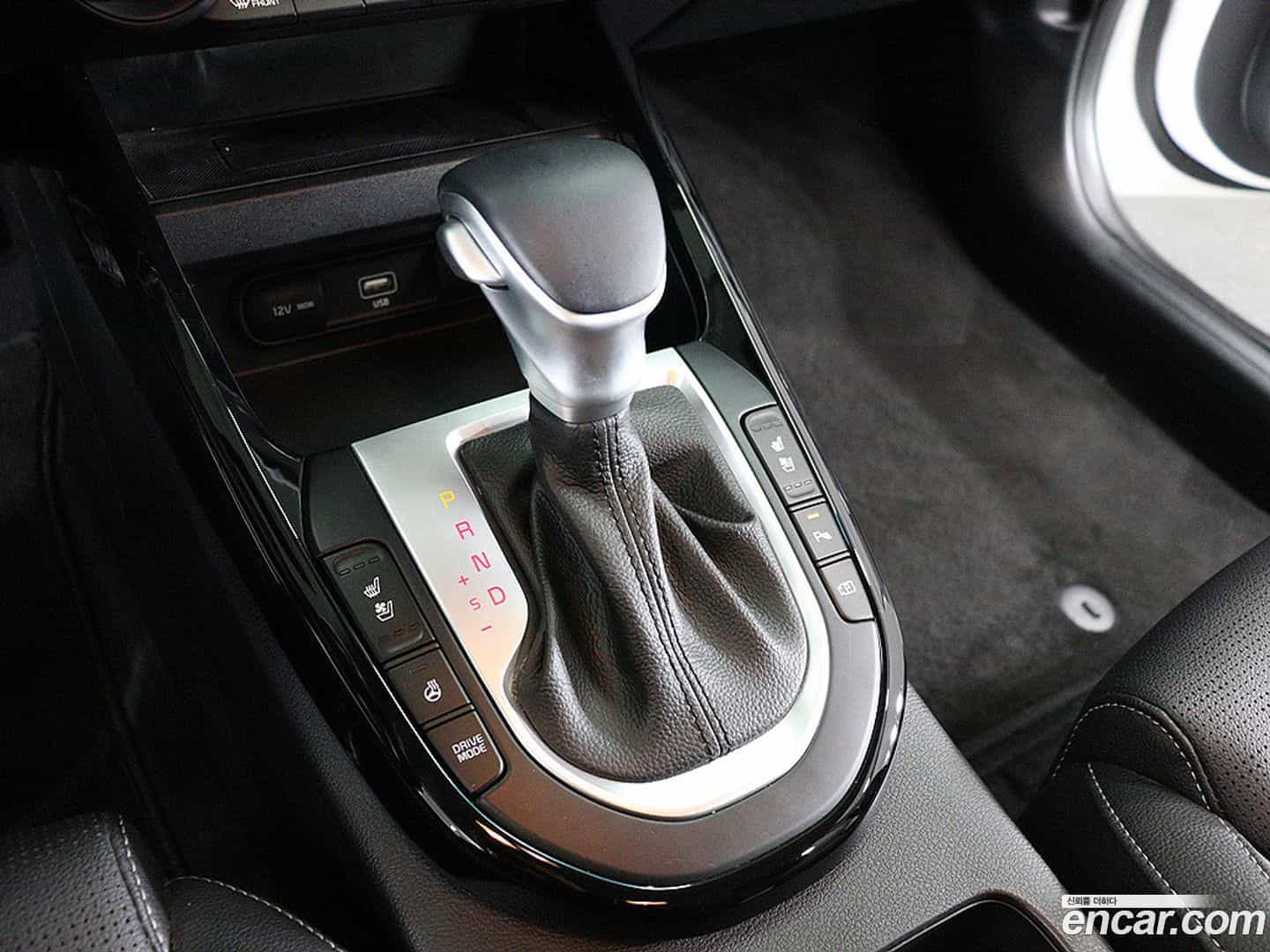 K3 Kia 2022.0-INNER-009