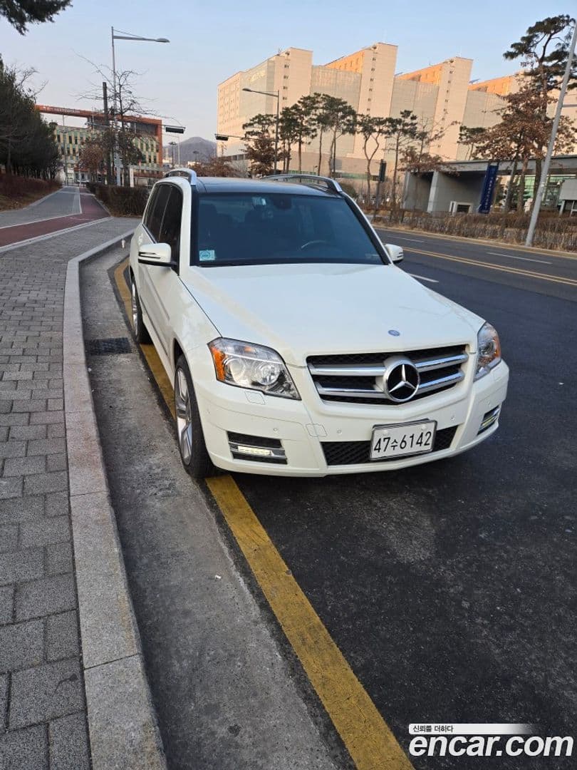 Main__Slider__Photo:GLK-Class Mercedes-Benz 2011.11-0