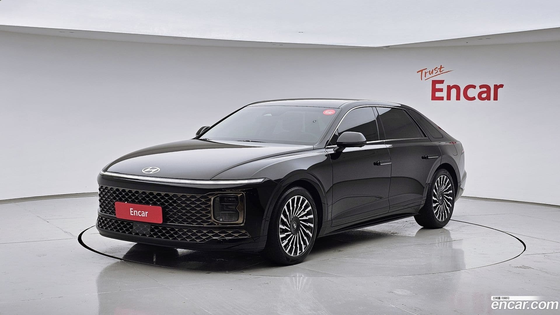 Main__Slider__Photo:Grandeur Hyundai 2023.9-0