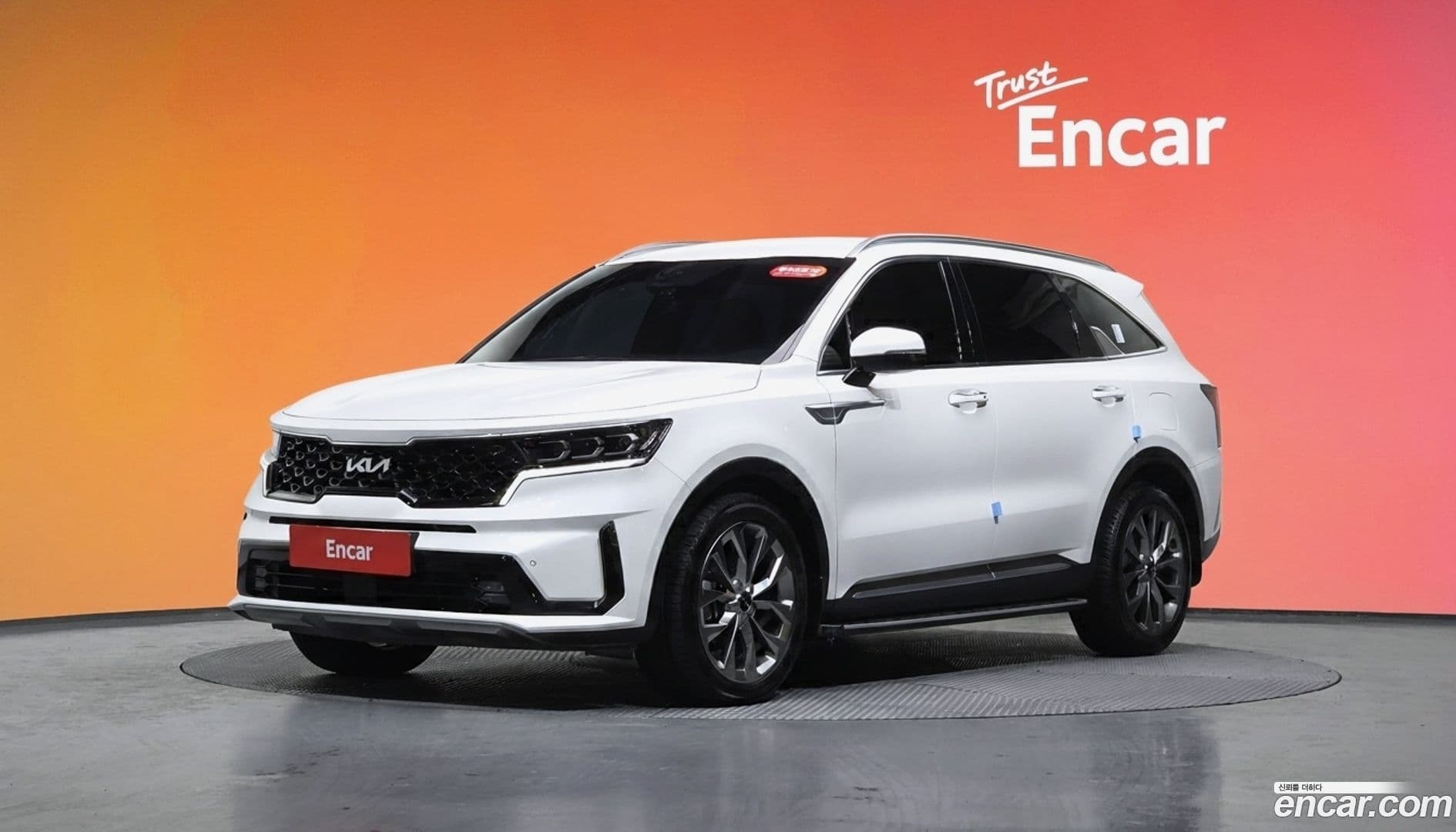 Main__Slider__Photo:Sorento Kia 2021.7-0