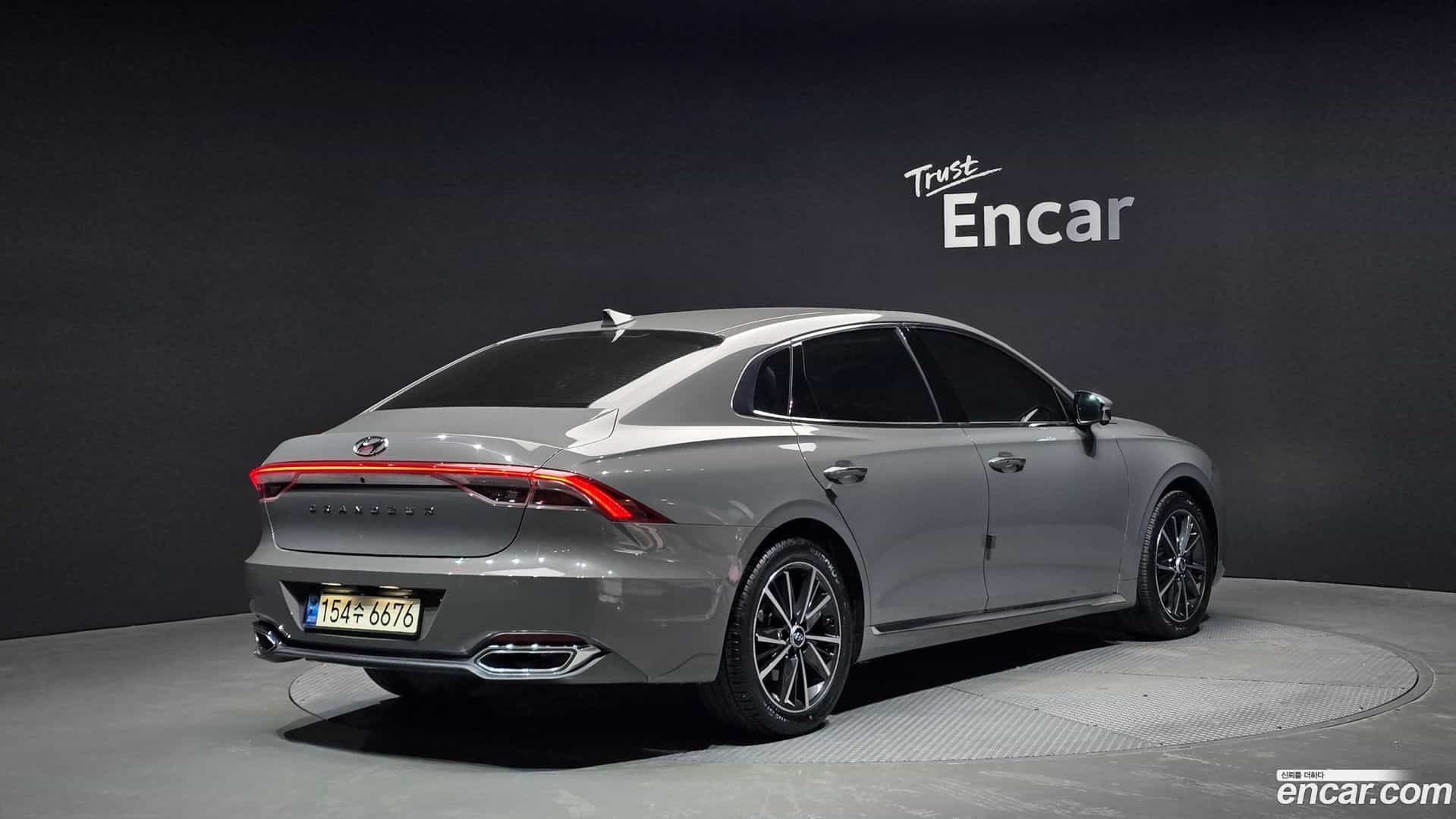 Grandeur Hyundai 2022.5-OUTER-002