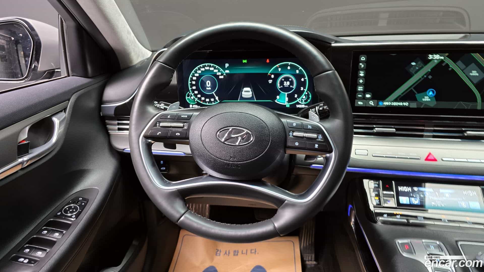 Grandeur Hyundai 2022.5-OPTION-019