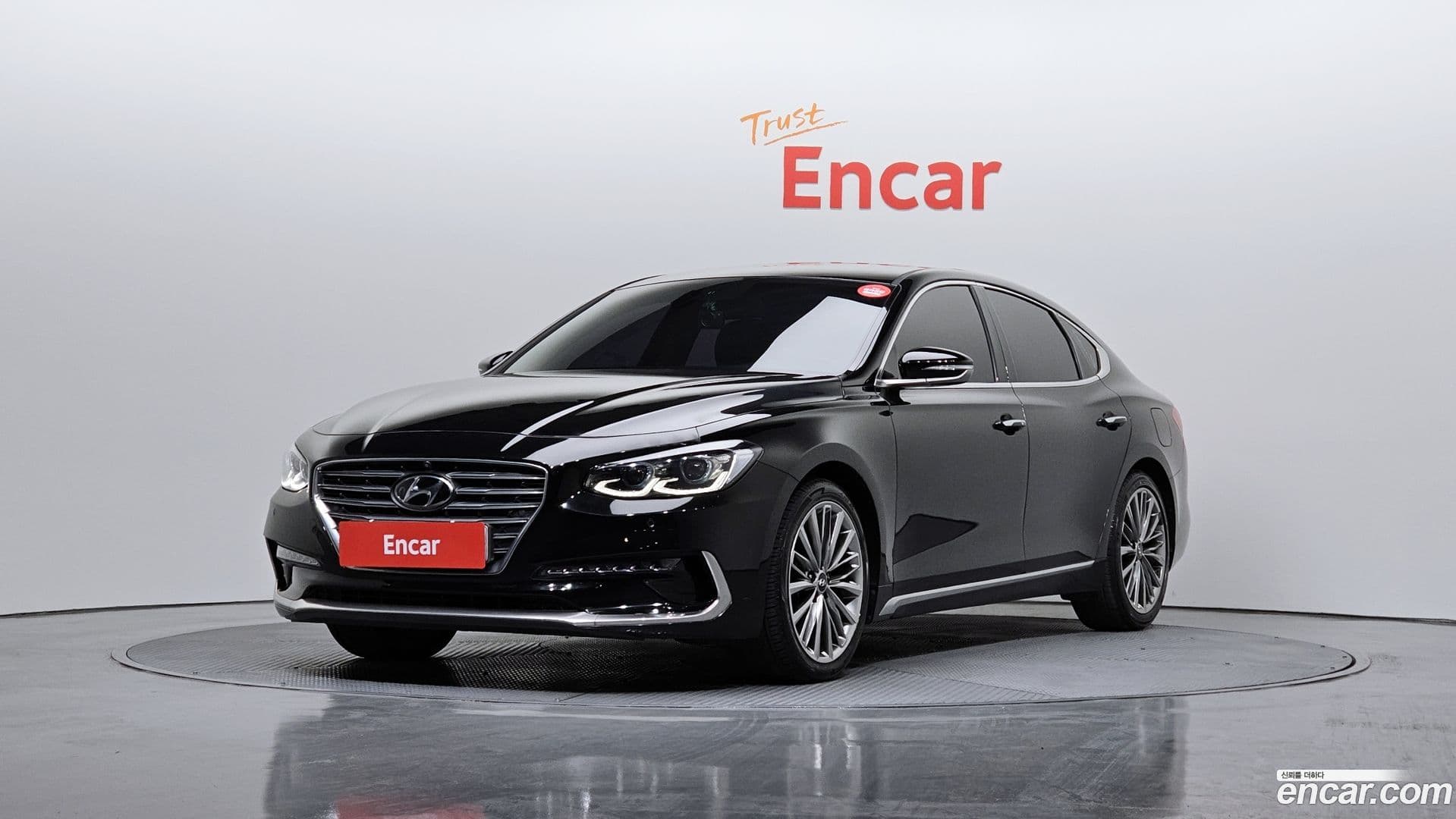 Main__Slider__Photo:Grandeur Hyundai 2018.3-0