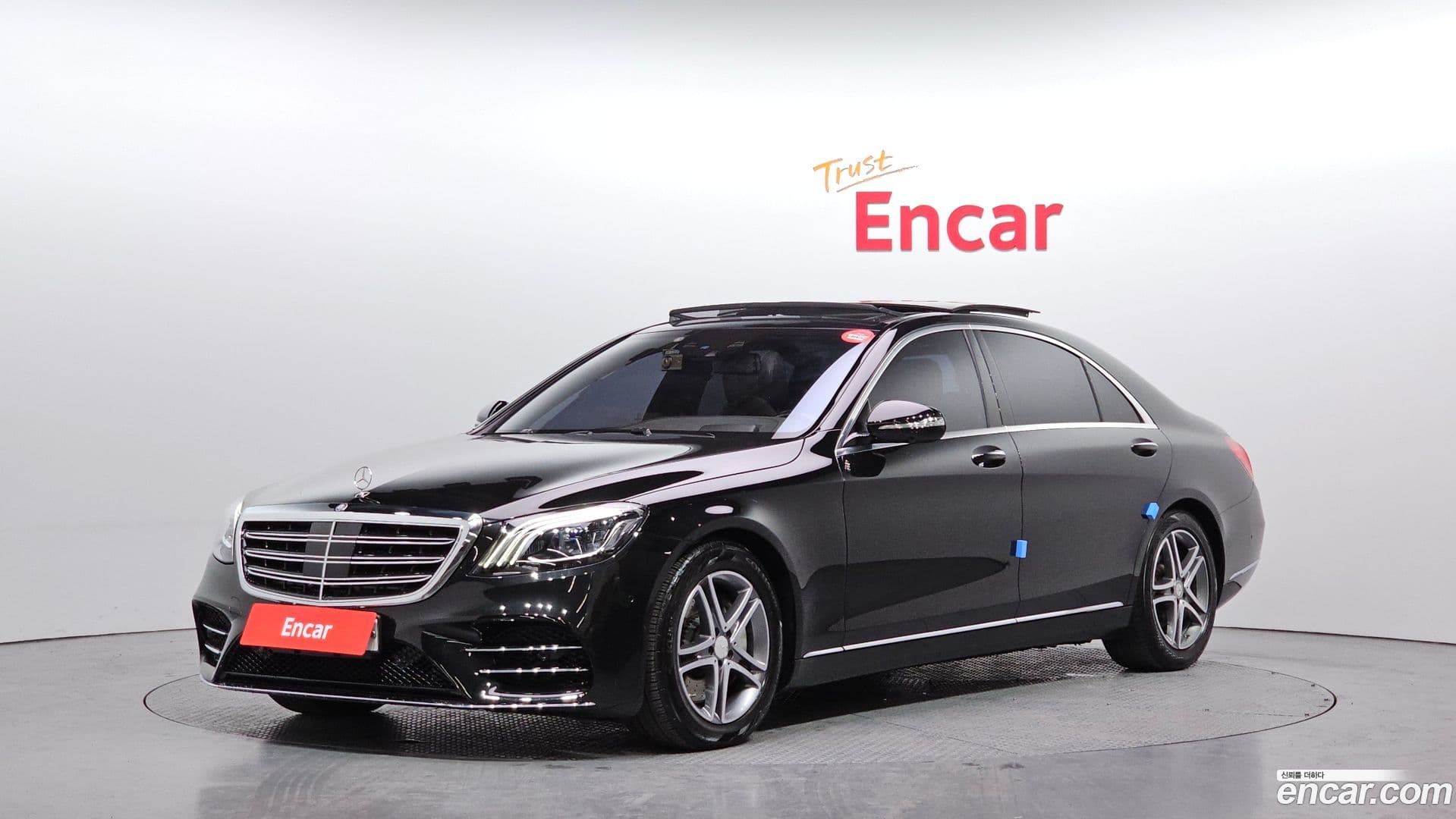 Main__Slider__Photo:S-Class Mercedes-Benz 2015.9-0