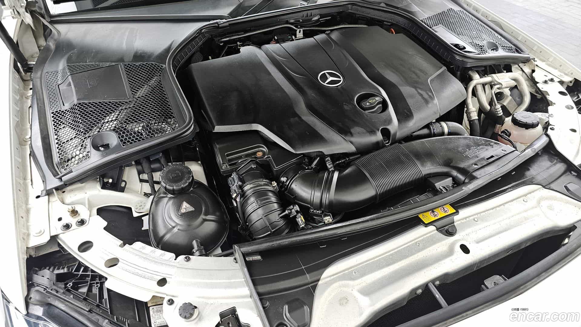 C-Class Mercedes-Benz 2017.5-INNER-006