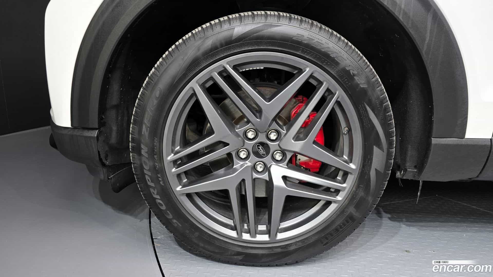 Explorer Ford 2024.10-OUTER-005