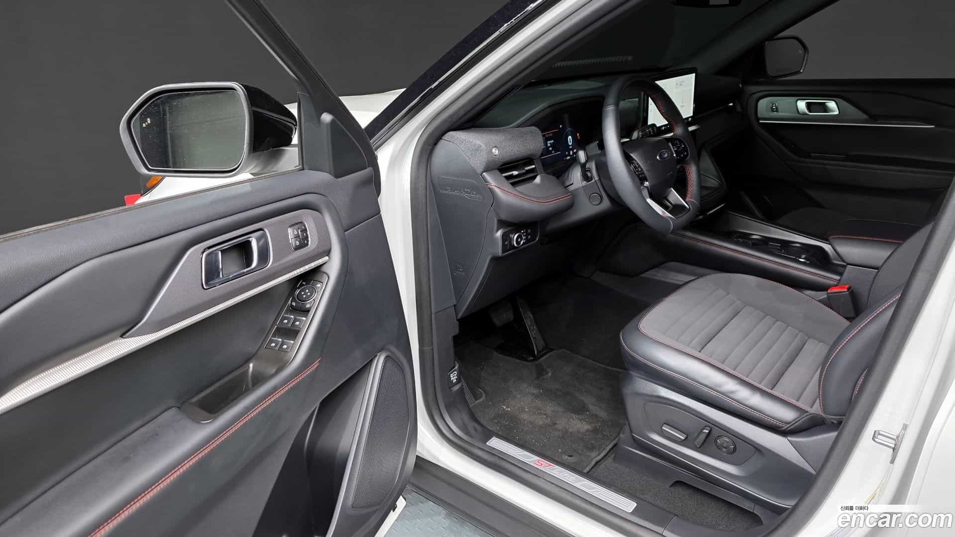 Explorer Ford 2024.10-INNER-010