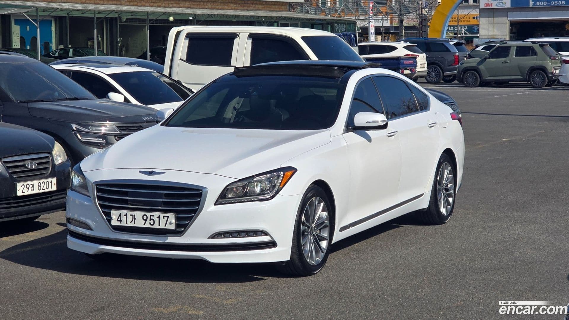 Main__Slider__Photo:Genesis Hyundai 2015.11-0