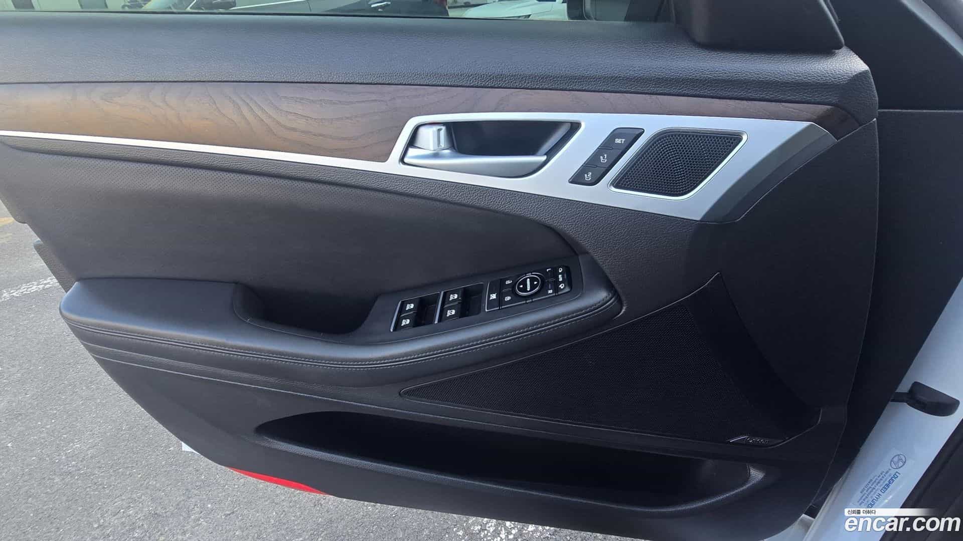 Genesis Hyundai 2015.11-OPTION-017