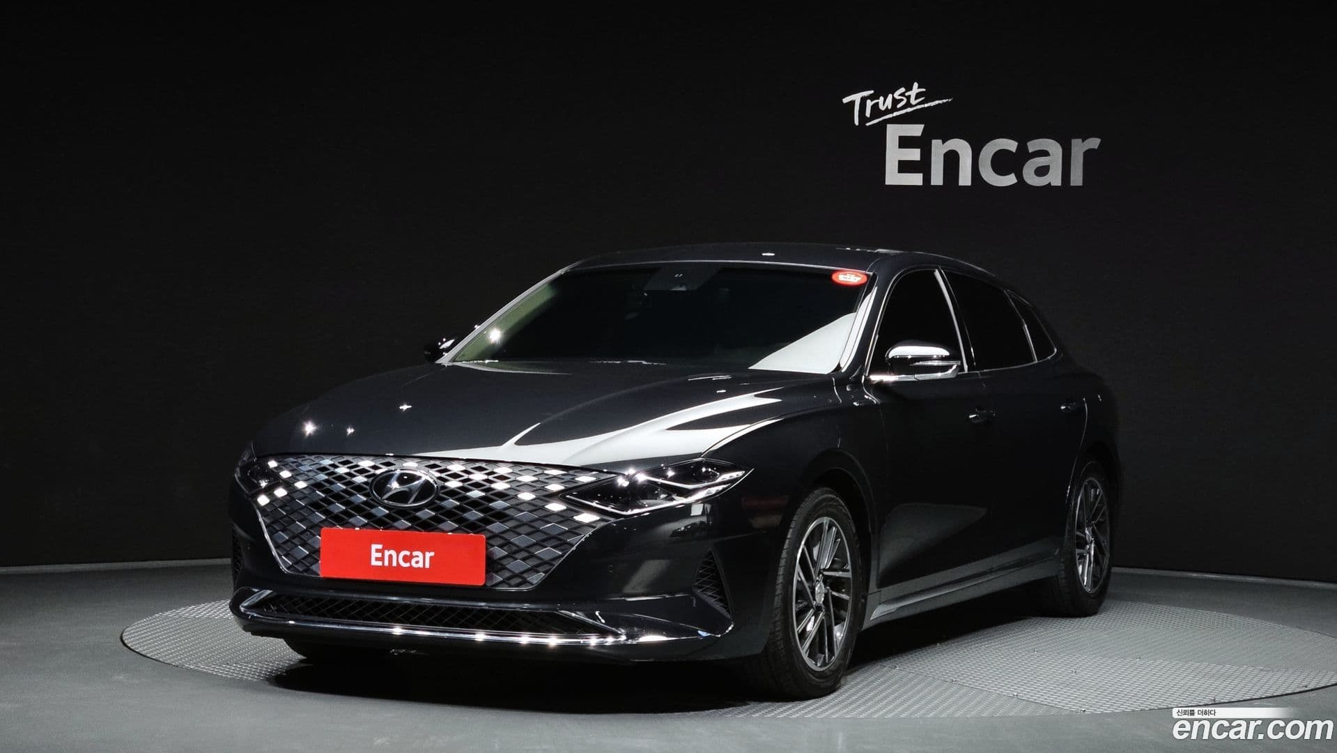 Main__Slider__Photo:Grandeur Hyundai 2021.4-0