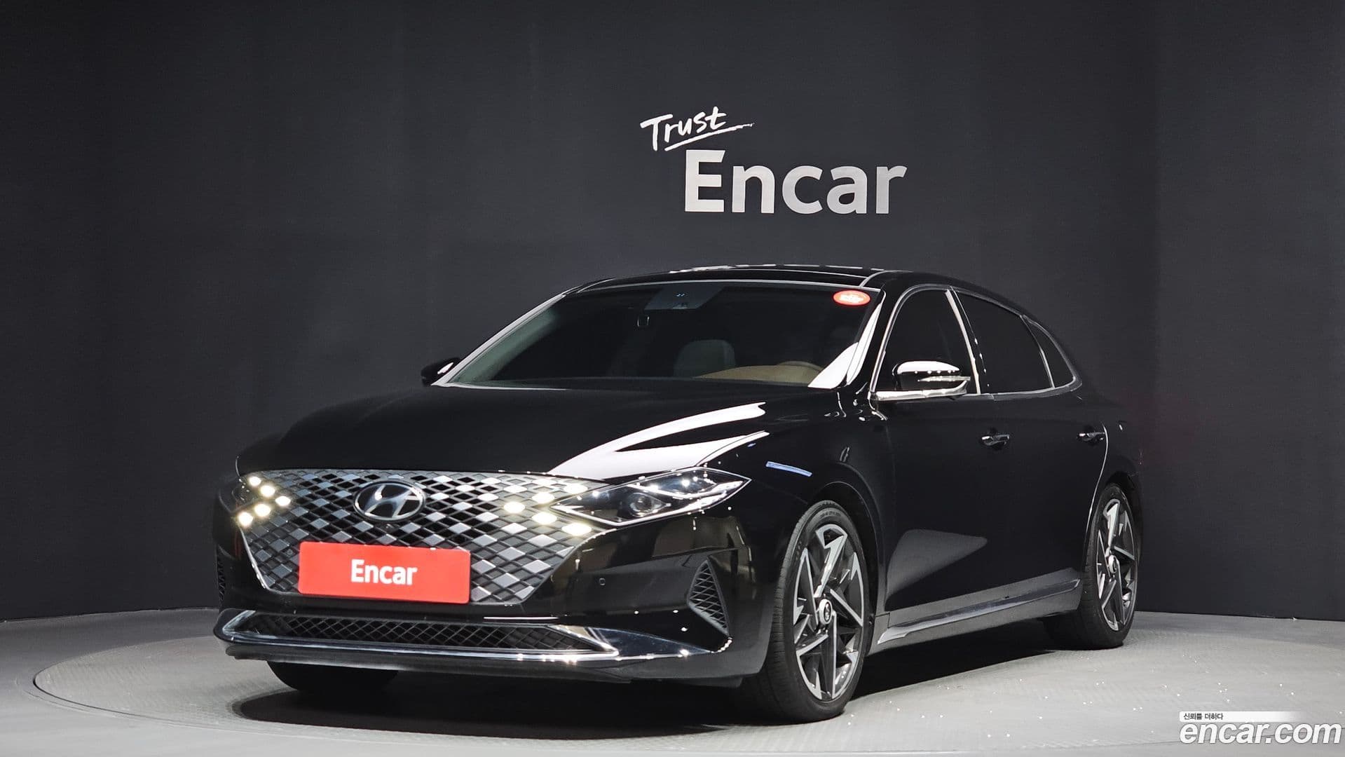 Main__Slider__Photo:Grandeur Hyundai 2021.0-0