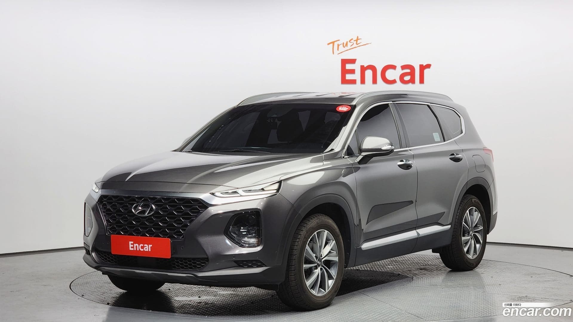 Main__Slider__Photo:Santafe Hyundai 2019.11-0